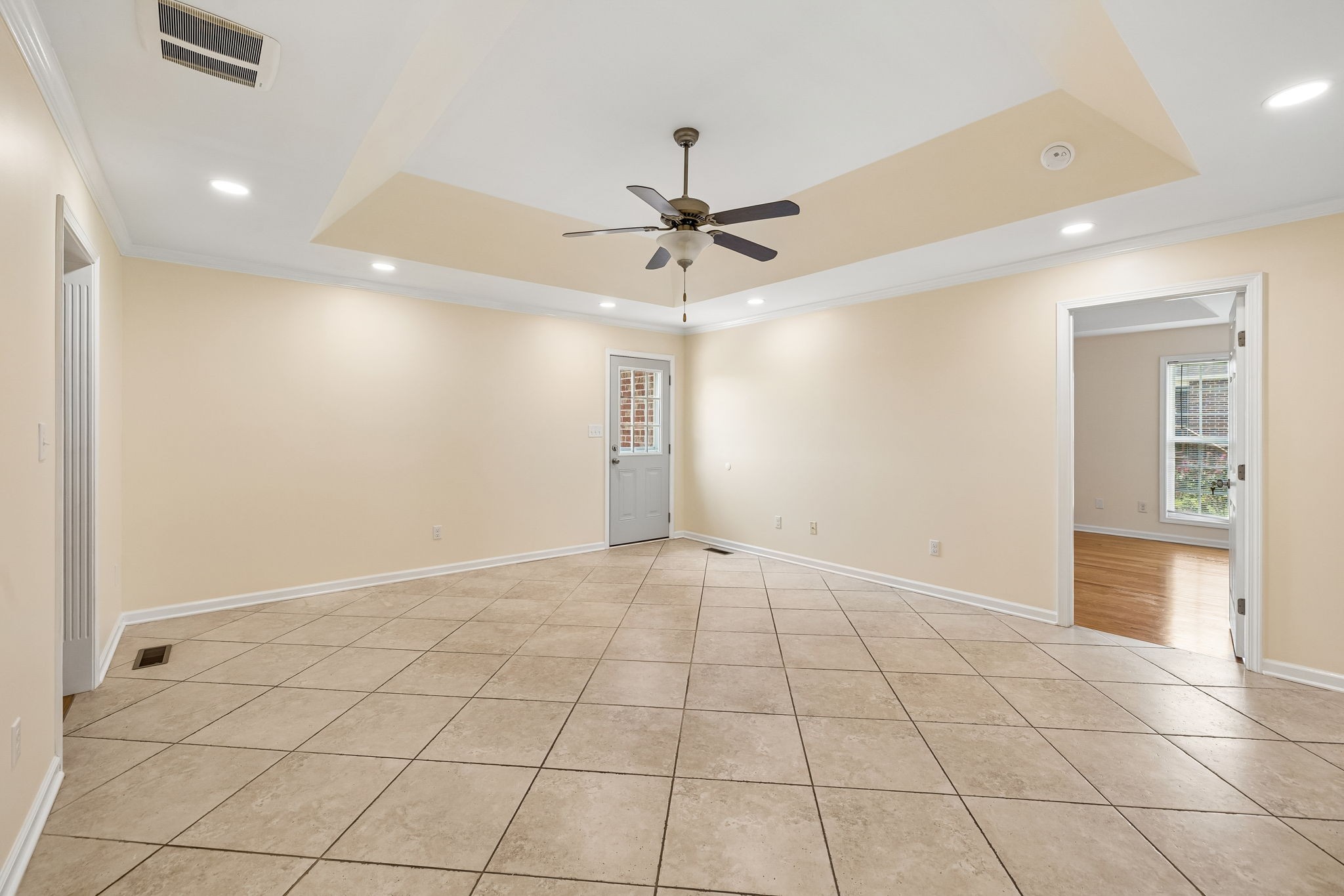 133 Beacon St Property Photo 16