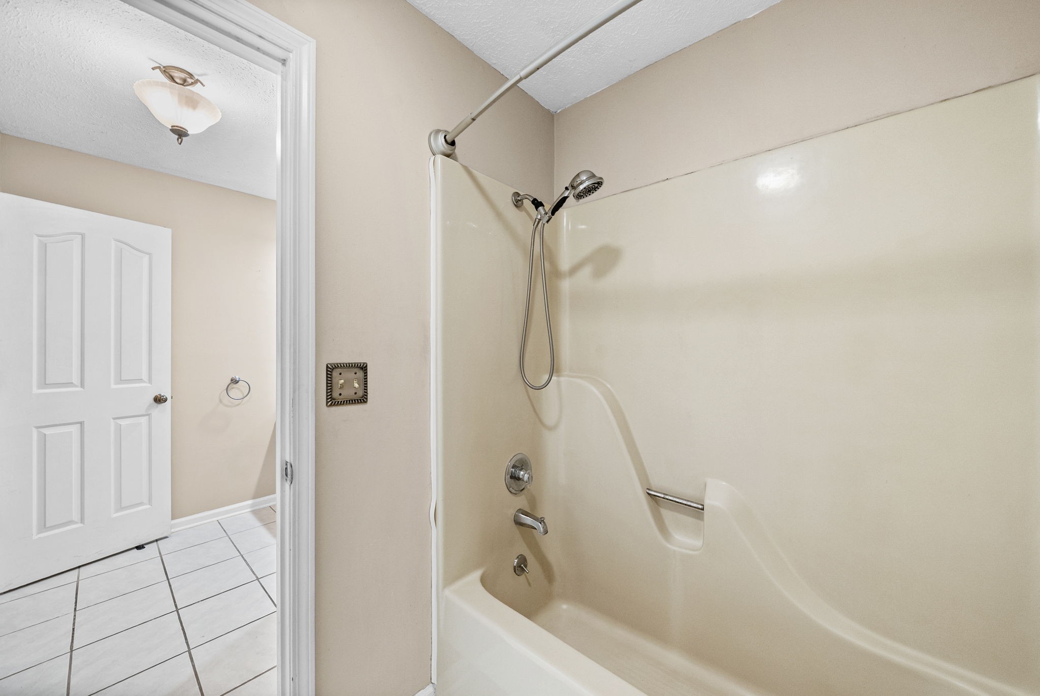 405 Hunter Pl Property Photo 20