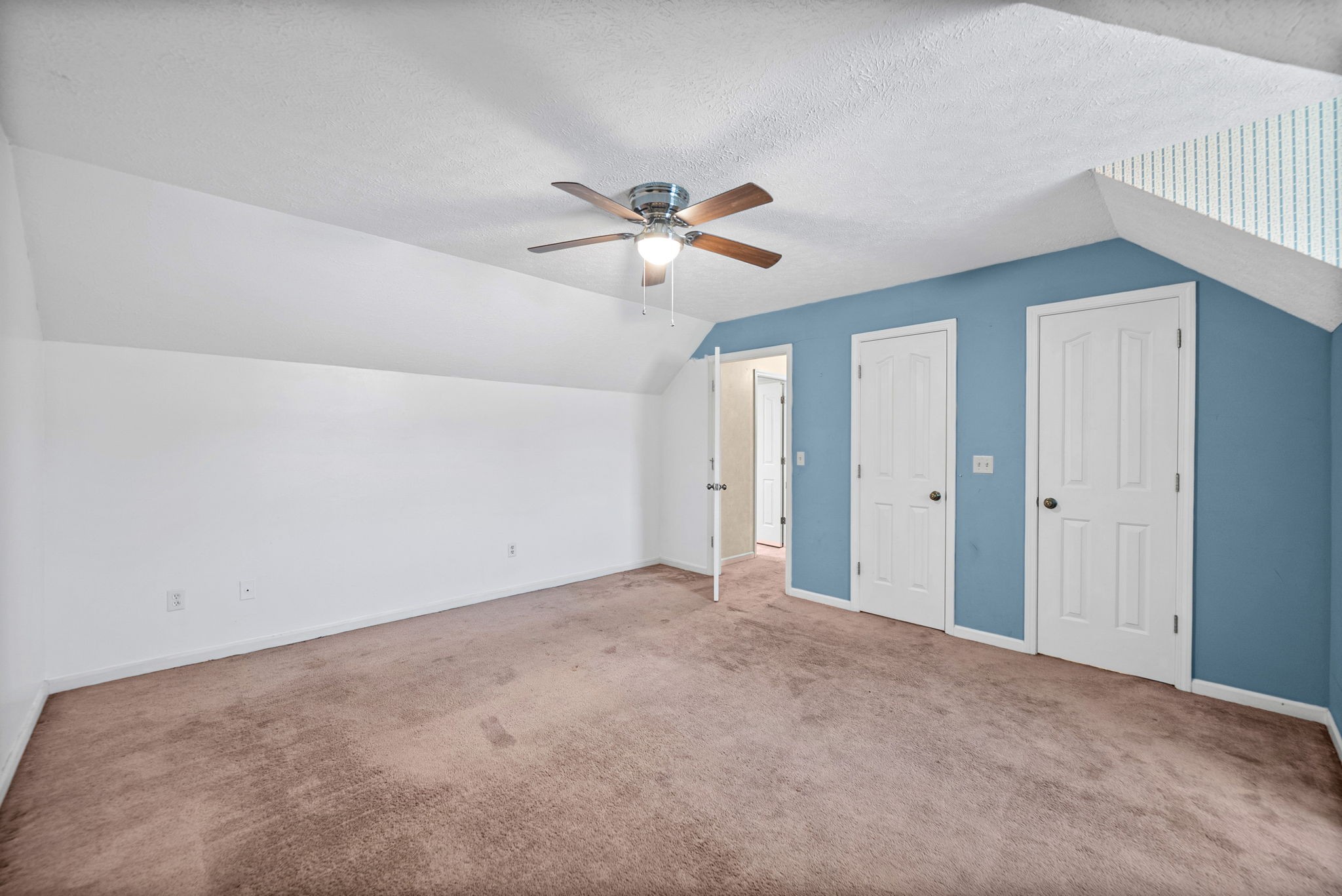 405 Hunter Pl Property Photo 23