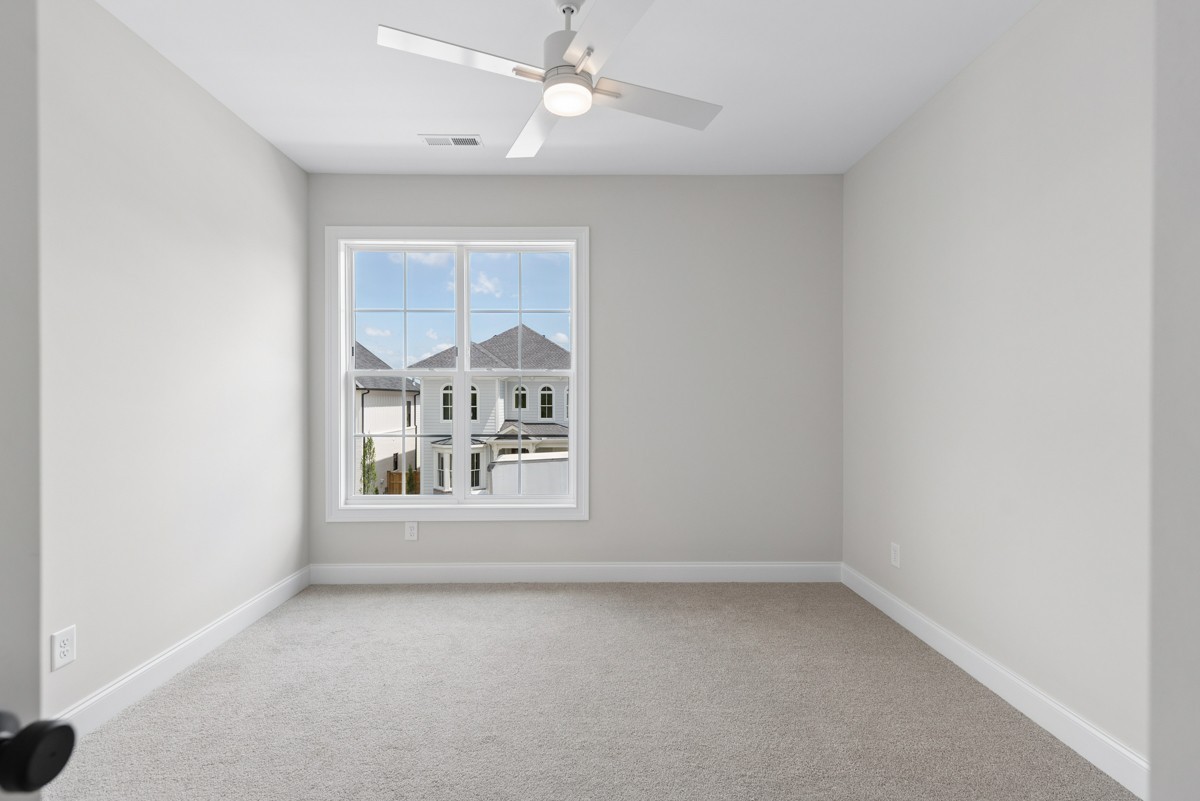 4015 Forestside Dr Property Photo 28