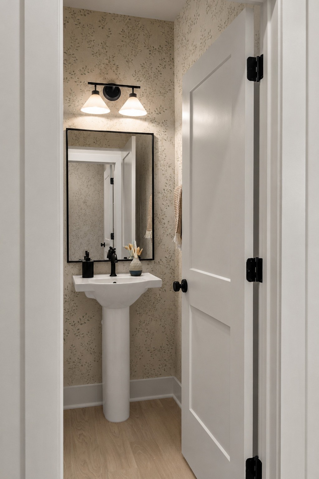 123 Hart Property Photo 17