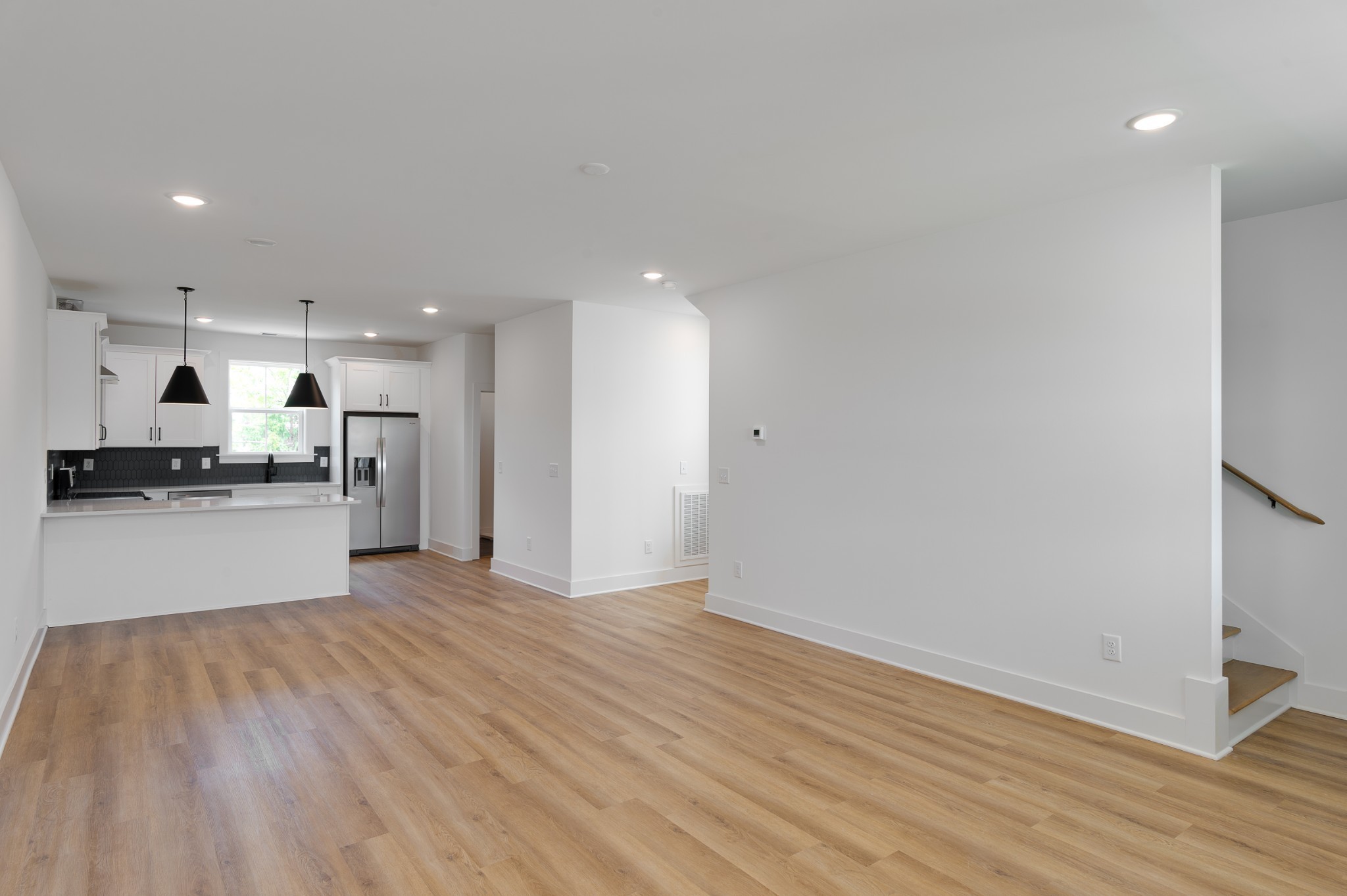 3310 Conviser Dr Property Photo 9