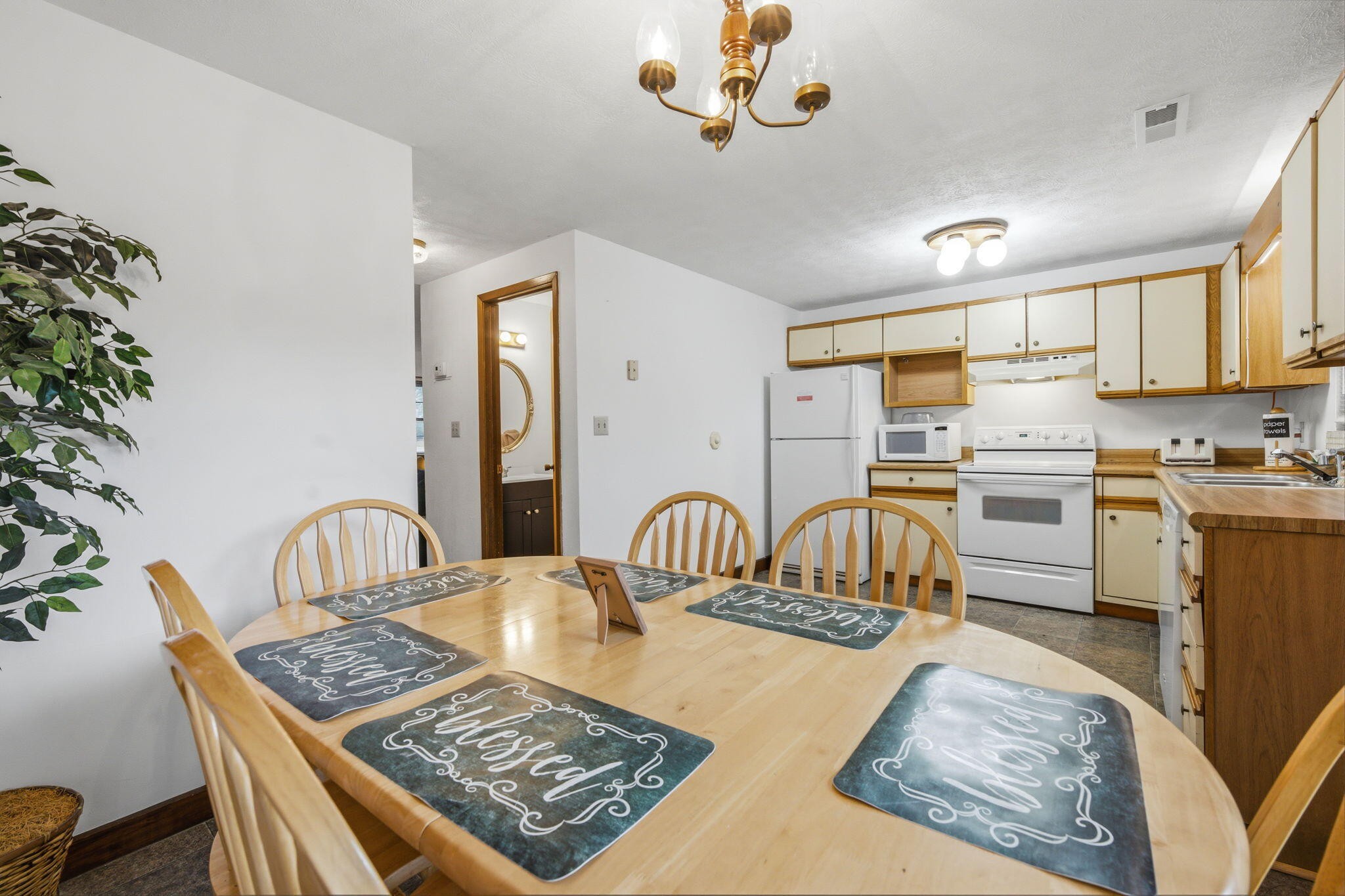 625 S Asbury Road Property Photo 11