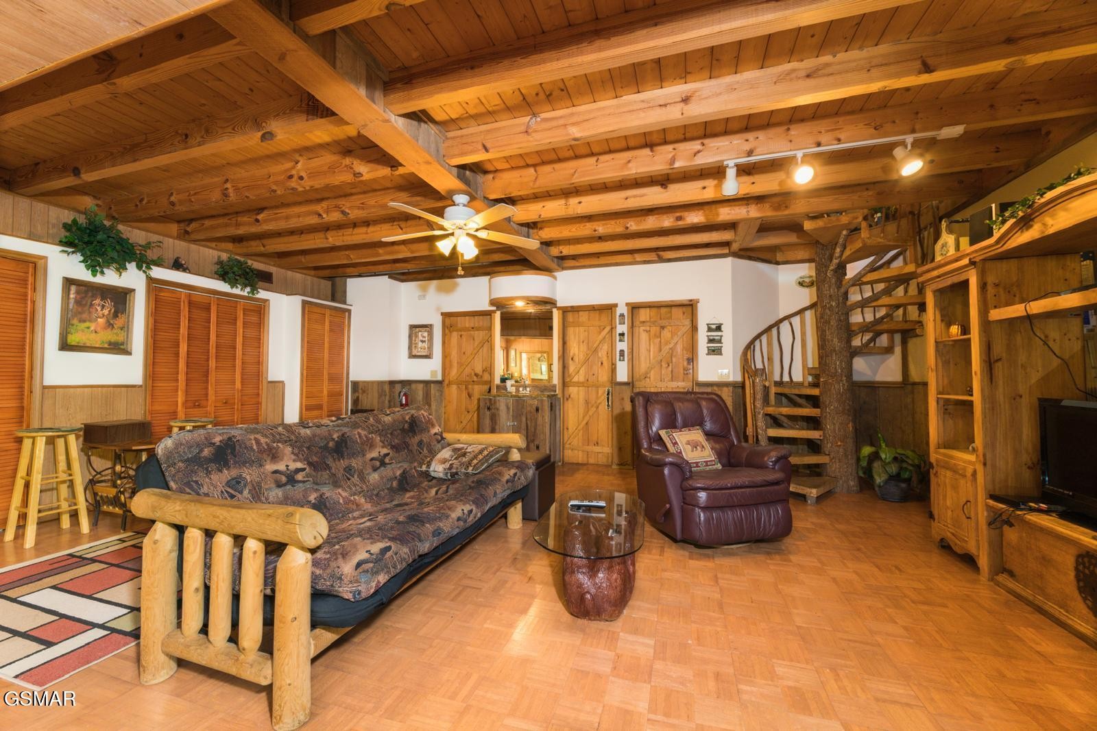 1009 Ravens Ford Way Property Photo 4