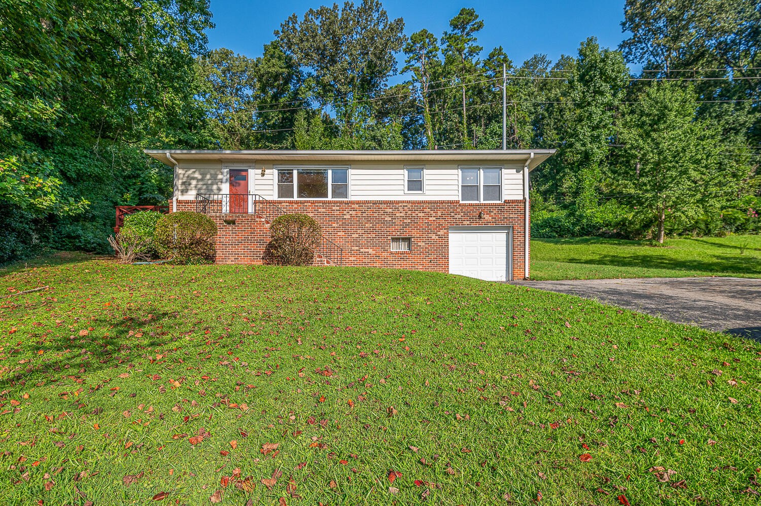 1619 S Seminole Drive Property Photo 1