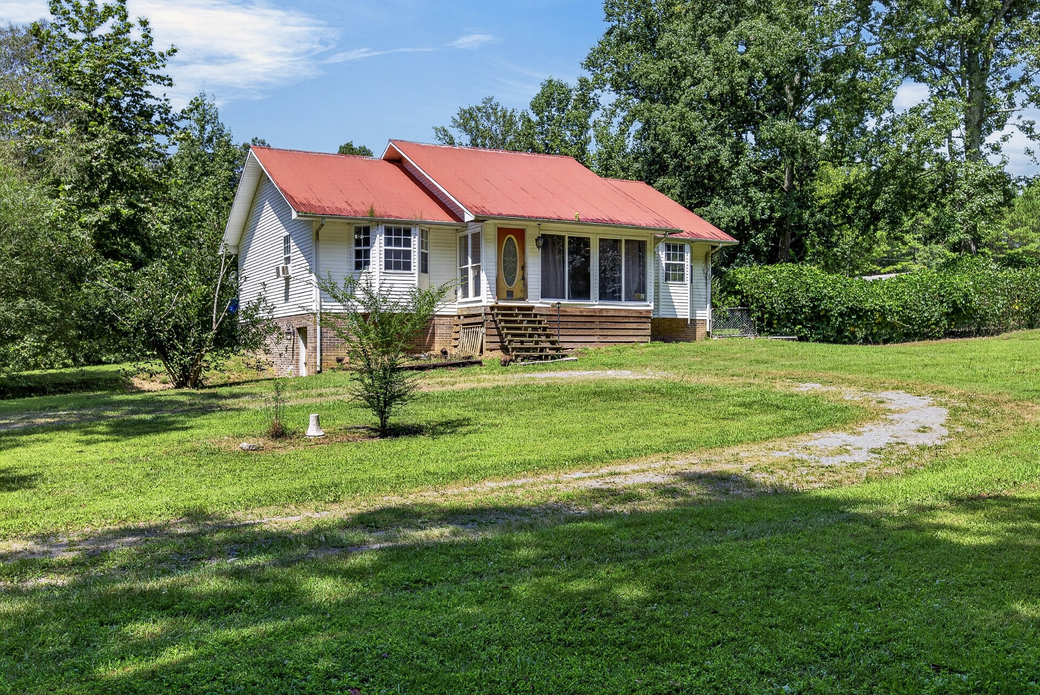 7220 Friendly Rd Property Photo 1