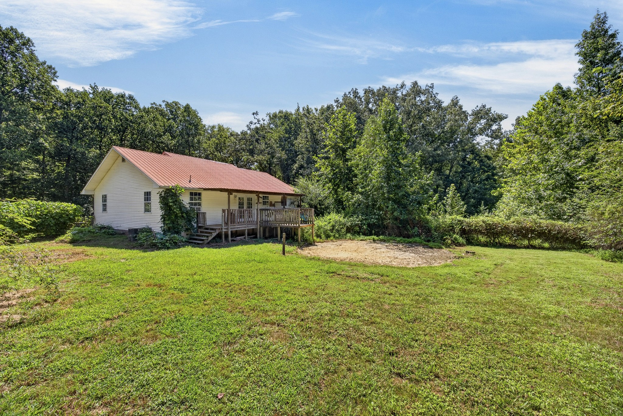 7220 Friendly Rd Property Photo 19