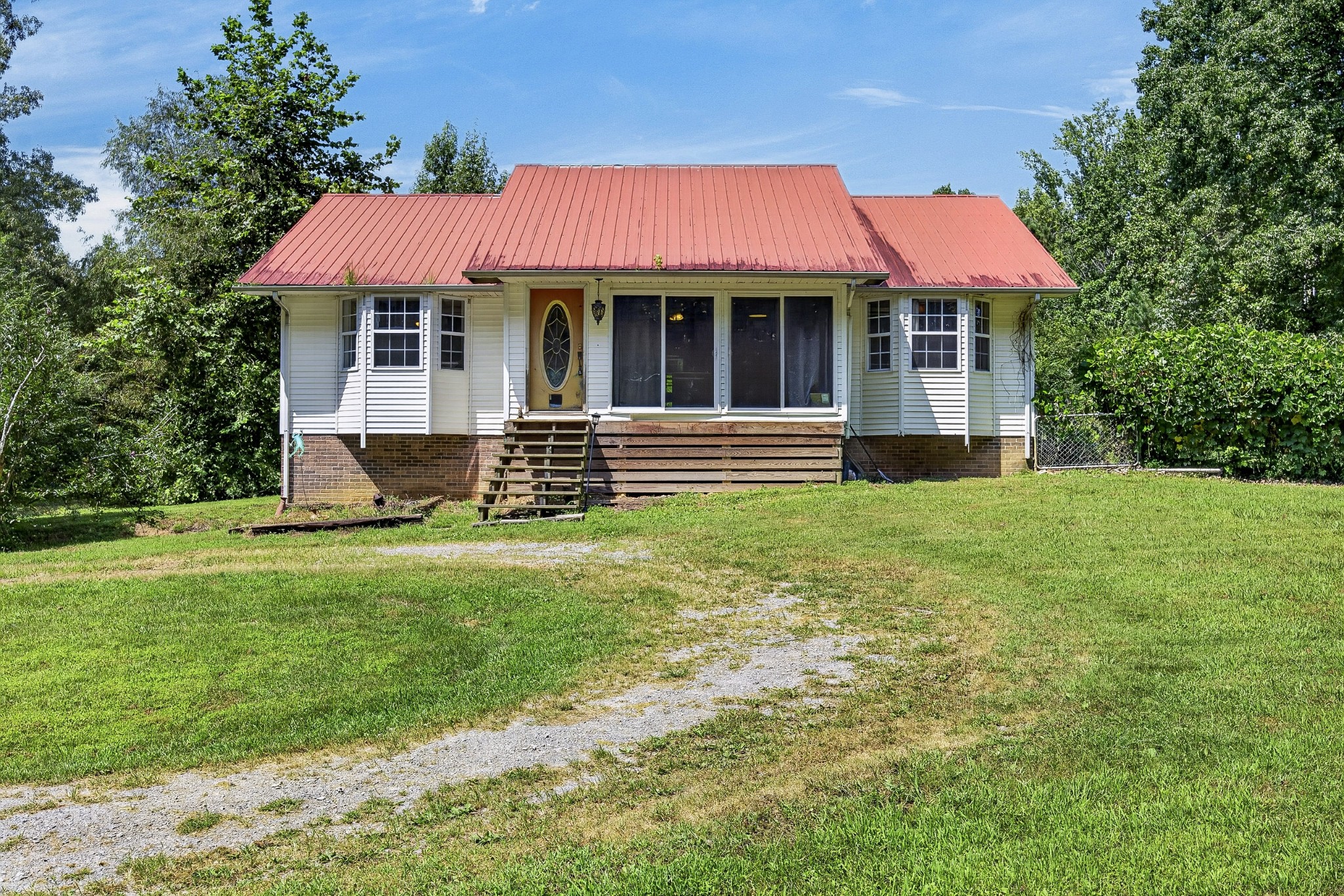 7220 Friendly Rd Property Photo 24