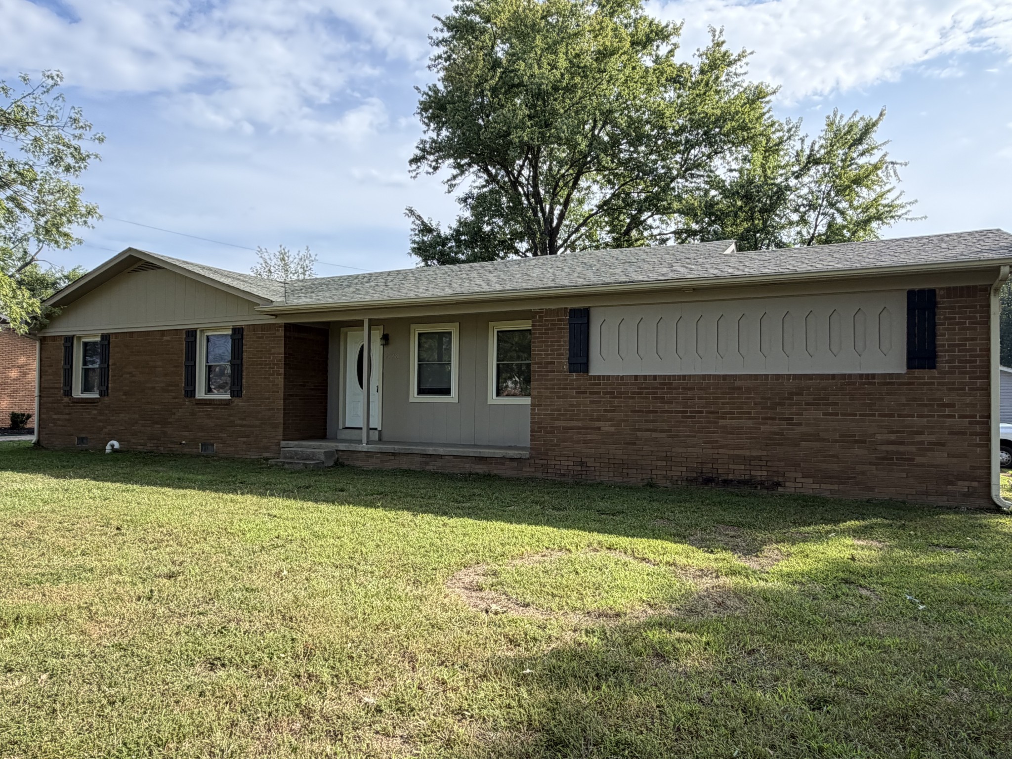 2128 Lambert Dr Property Photo 1