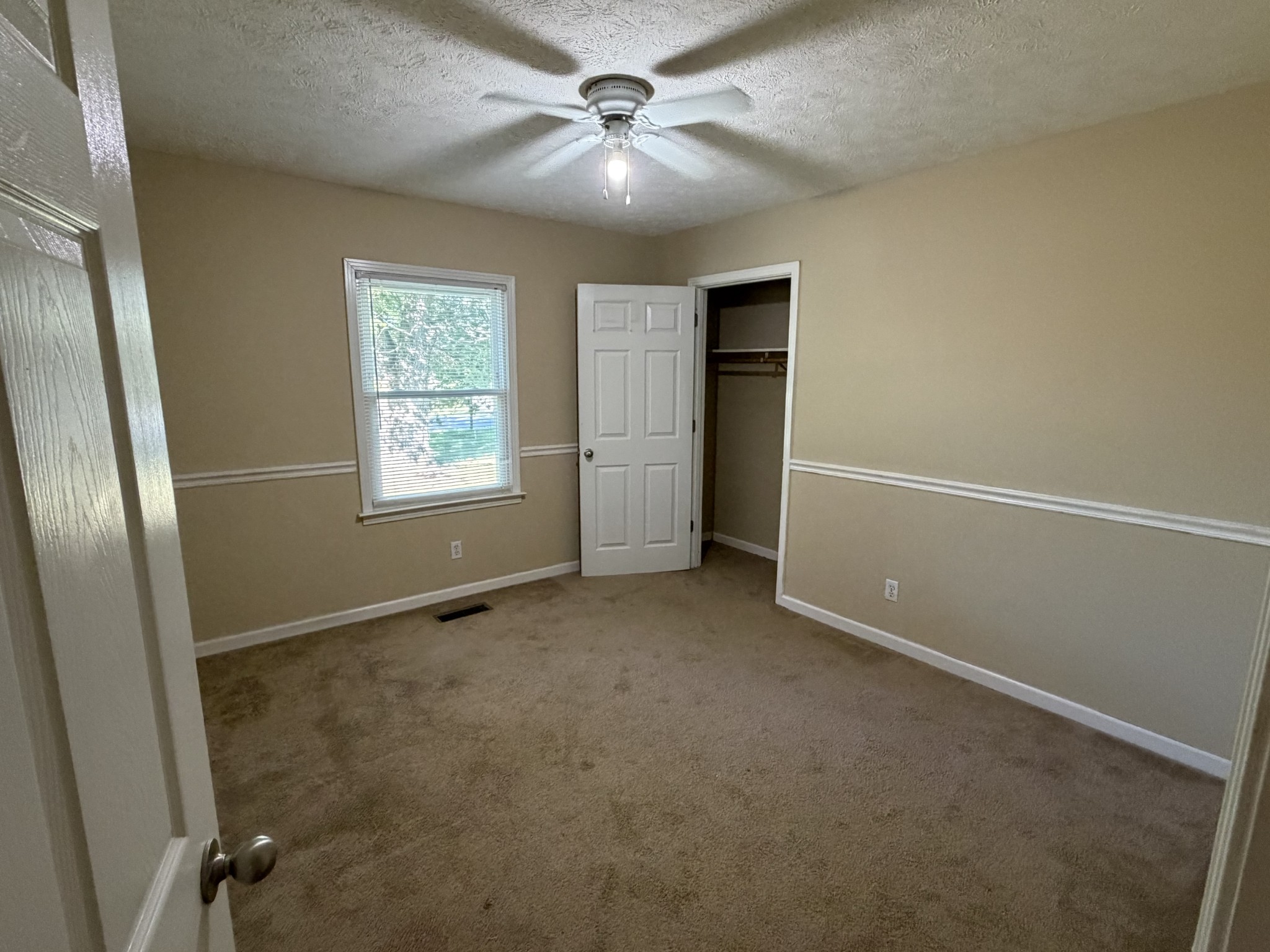 2128 Lambert Dr Property Photo 10