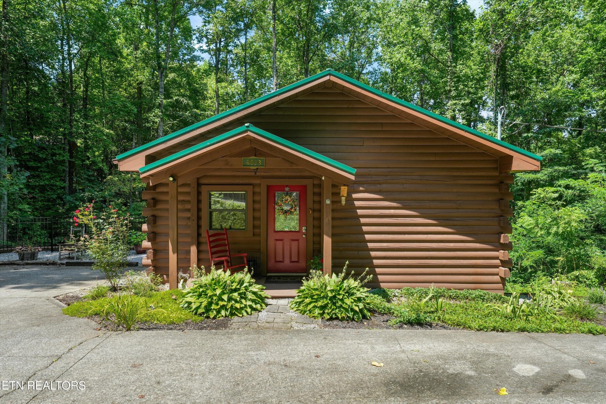 4023 Ole Smoky Way Property Photo 2