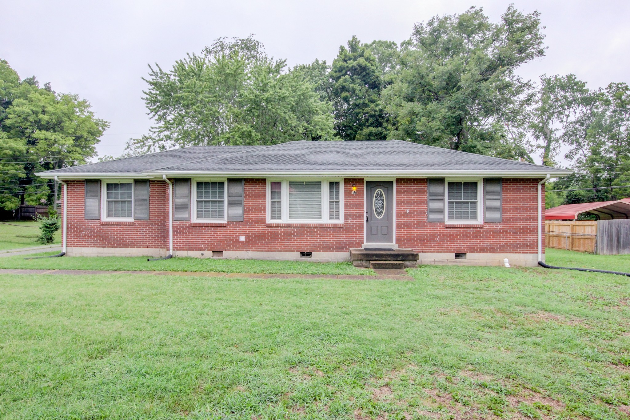 18 Hillsboro Rd Property Photo 1