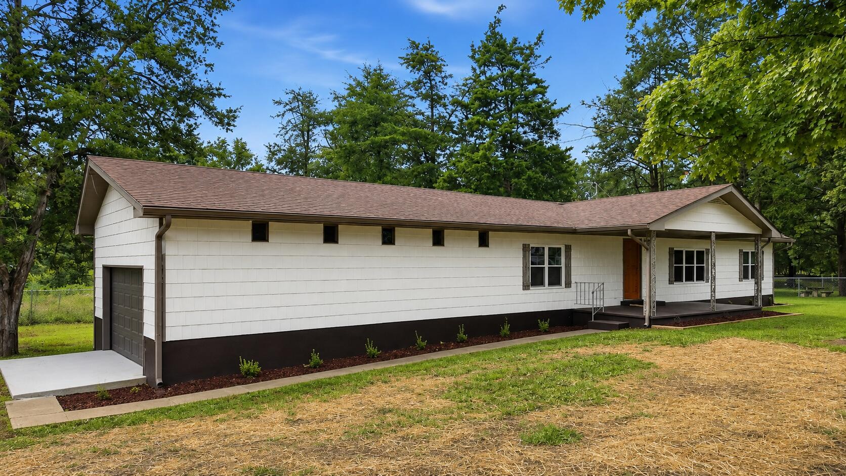 11134 Highway 58 Property Photo 1