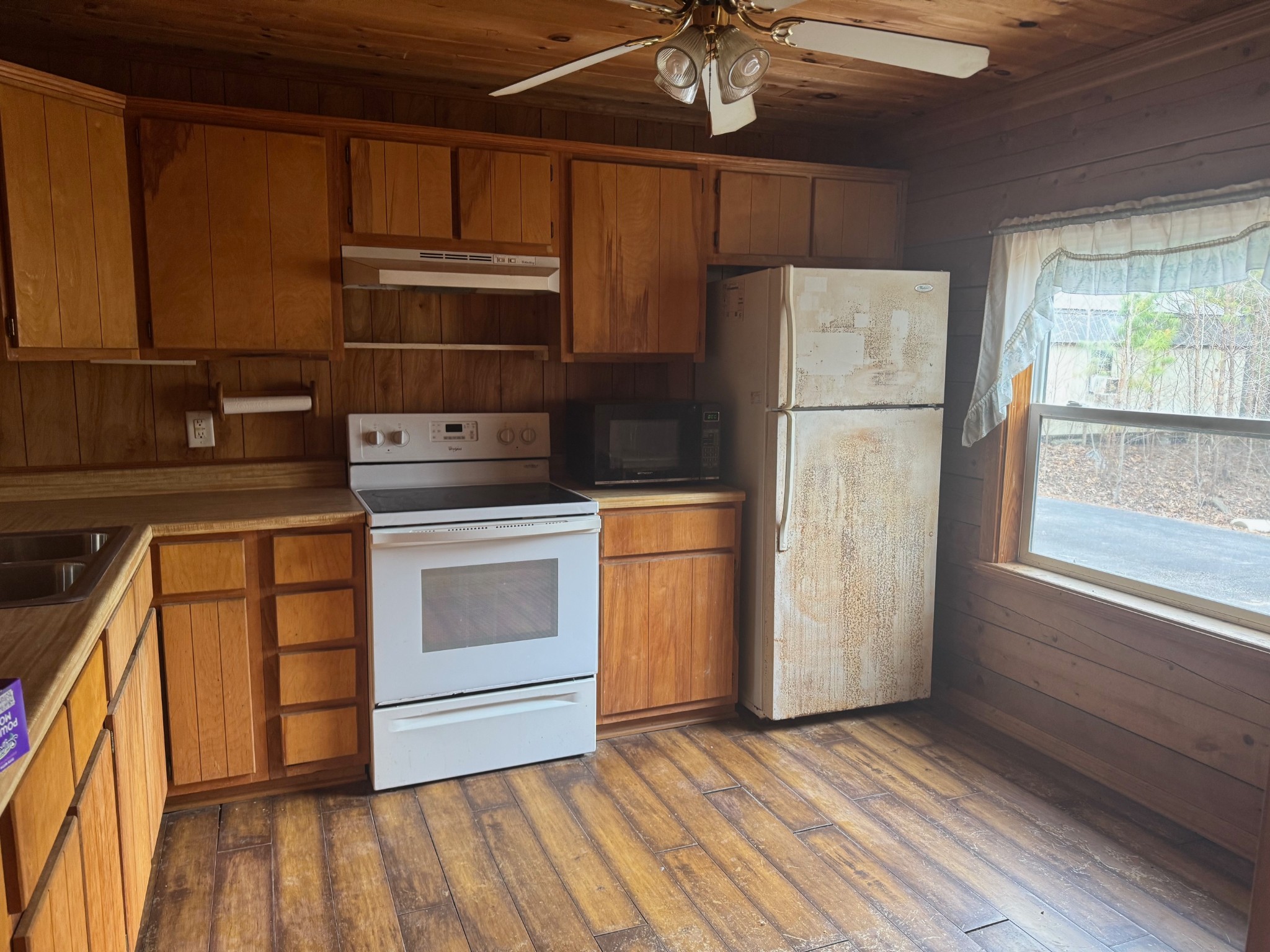 164 Smith Ln Property Photo 5