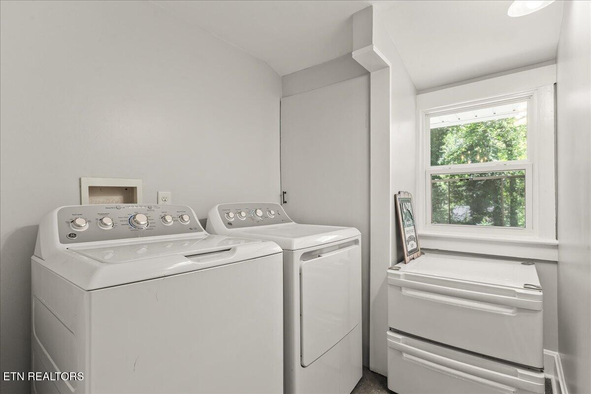 795 Athens Pike Property Photo 12