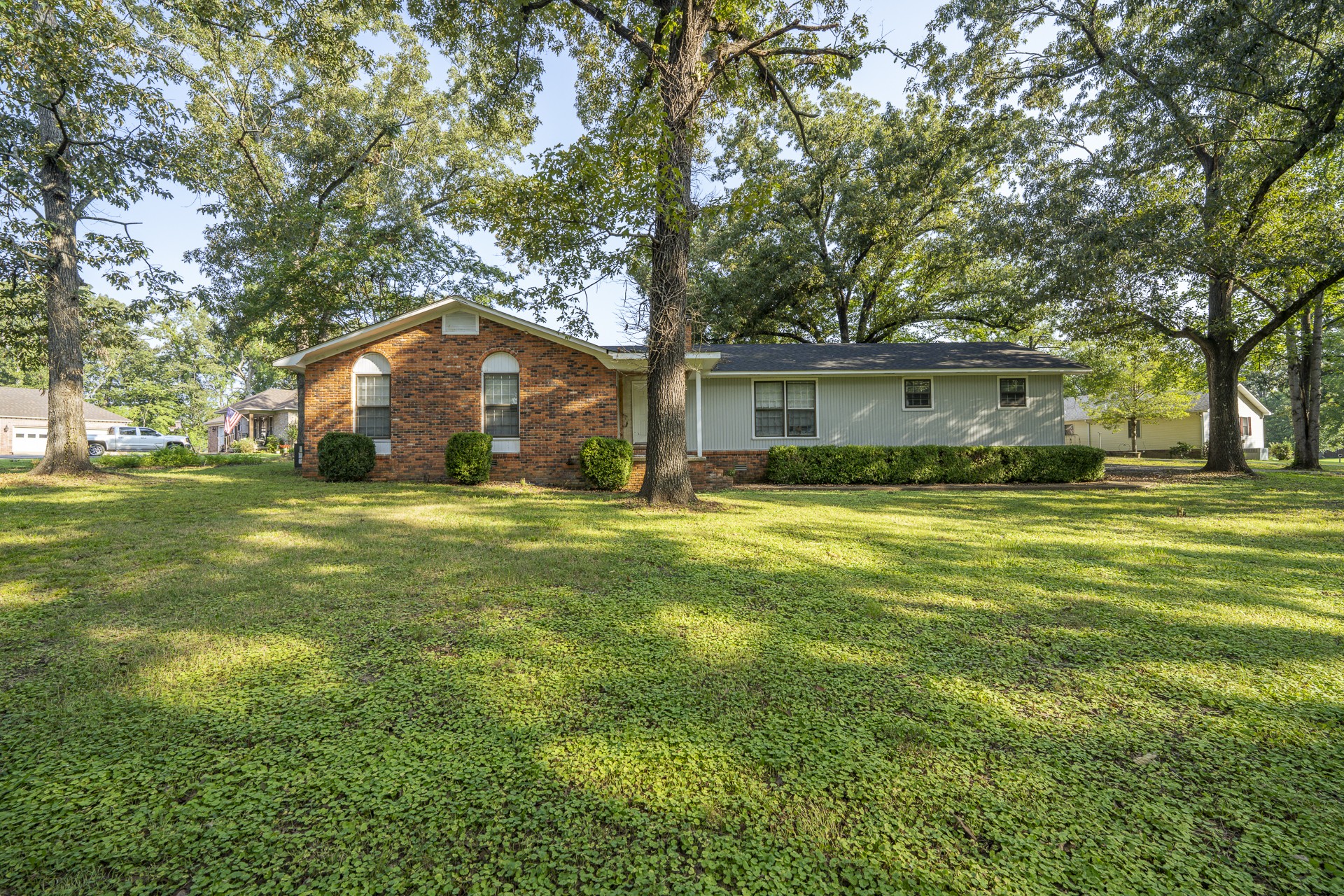 341 Somerset Loop Property Photo 1