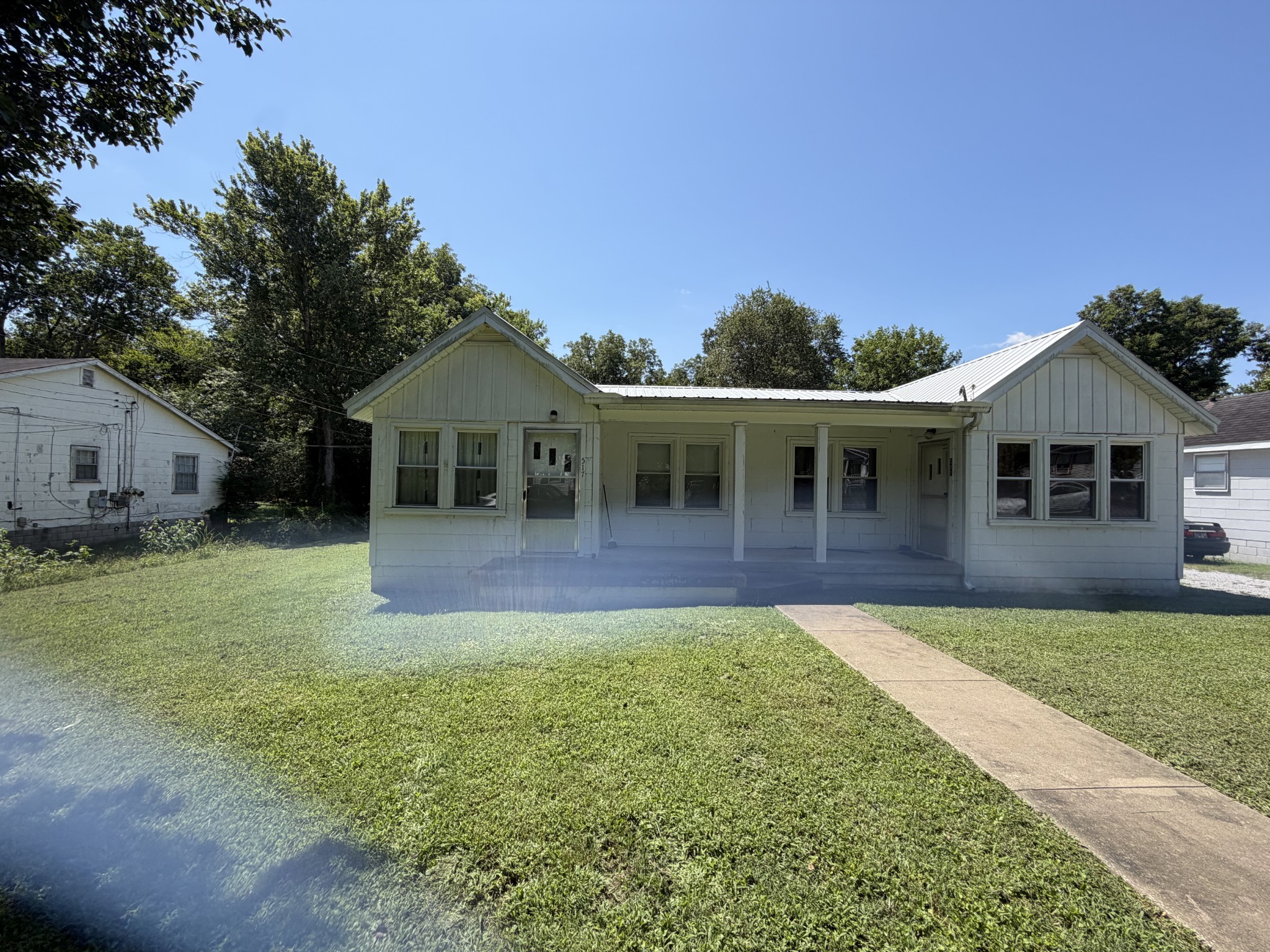 517 Lincoln St Property Photo 1