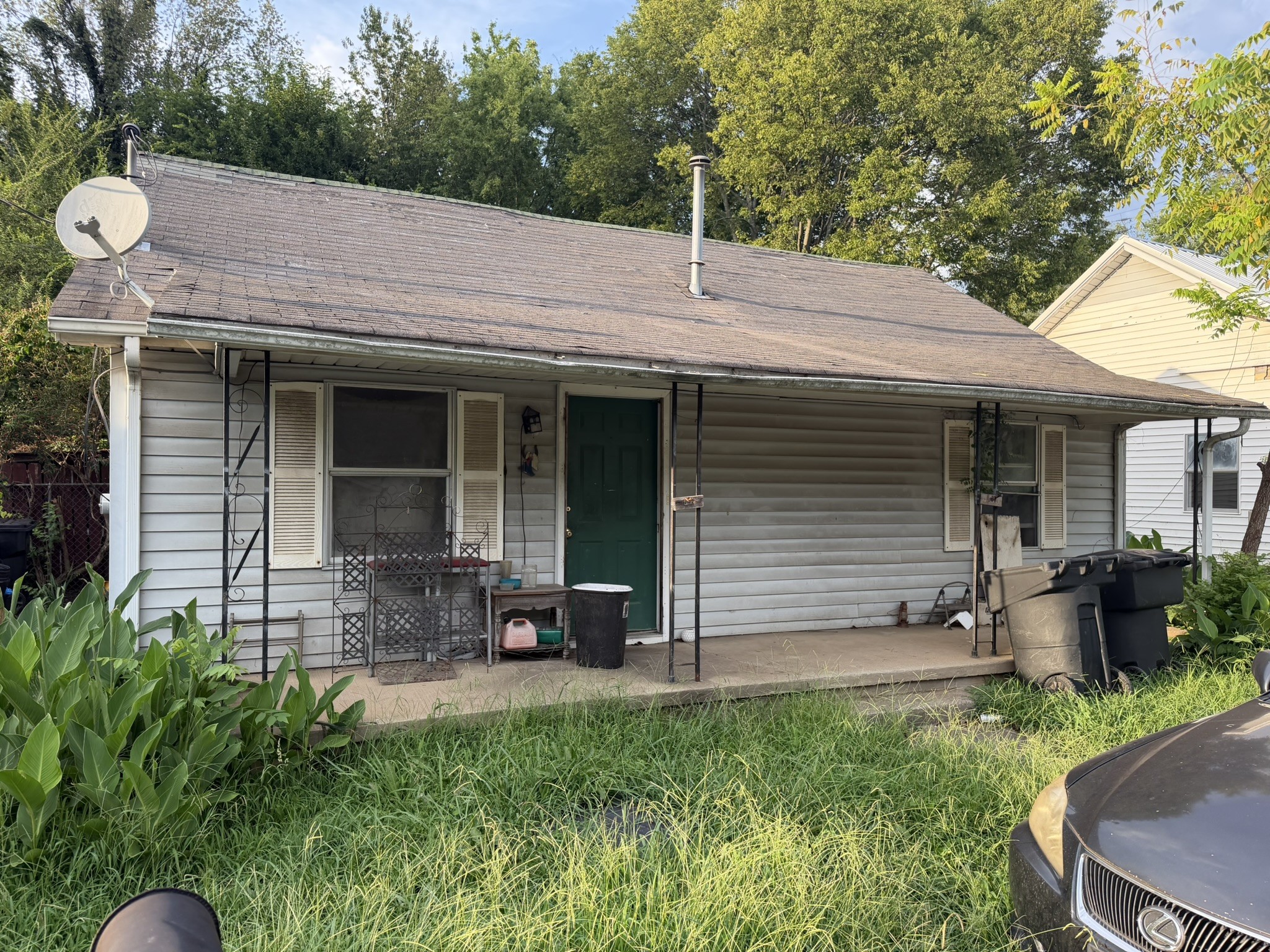425 Forrest St Property Photo 1