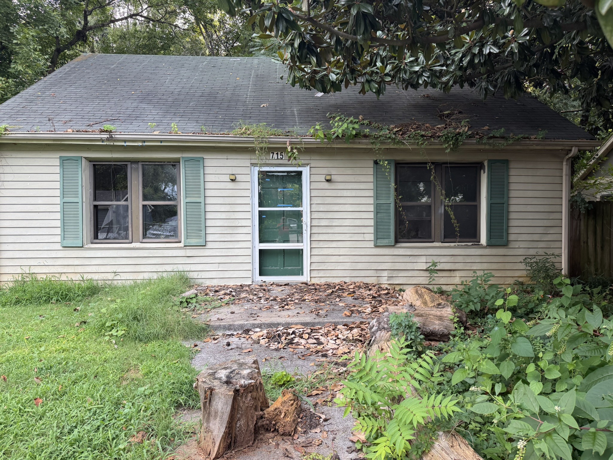 711 Lee St Property Photo 1