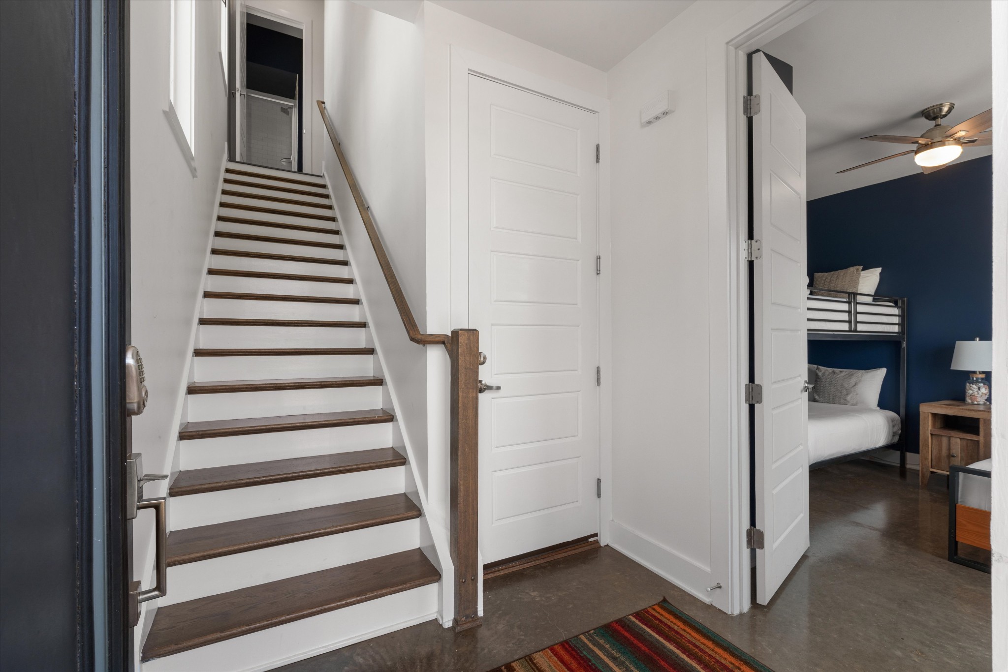 800 Vibe Pl Property Photo 3
