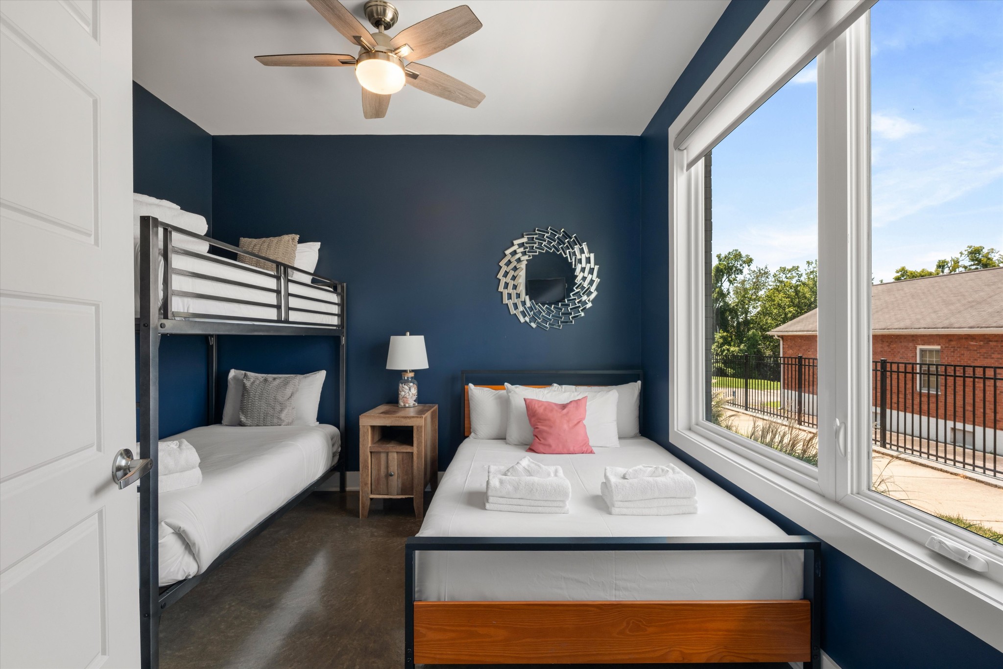 800 Vibe Pl Property Photo 4