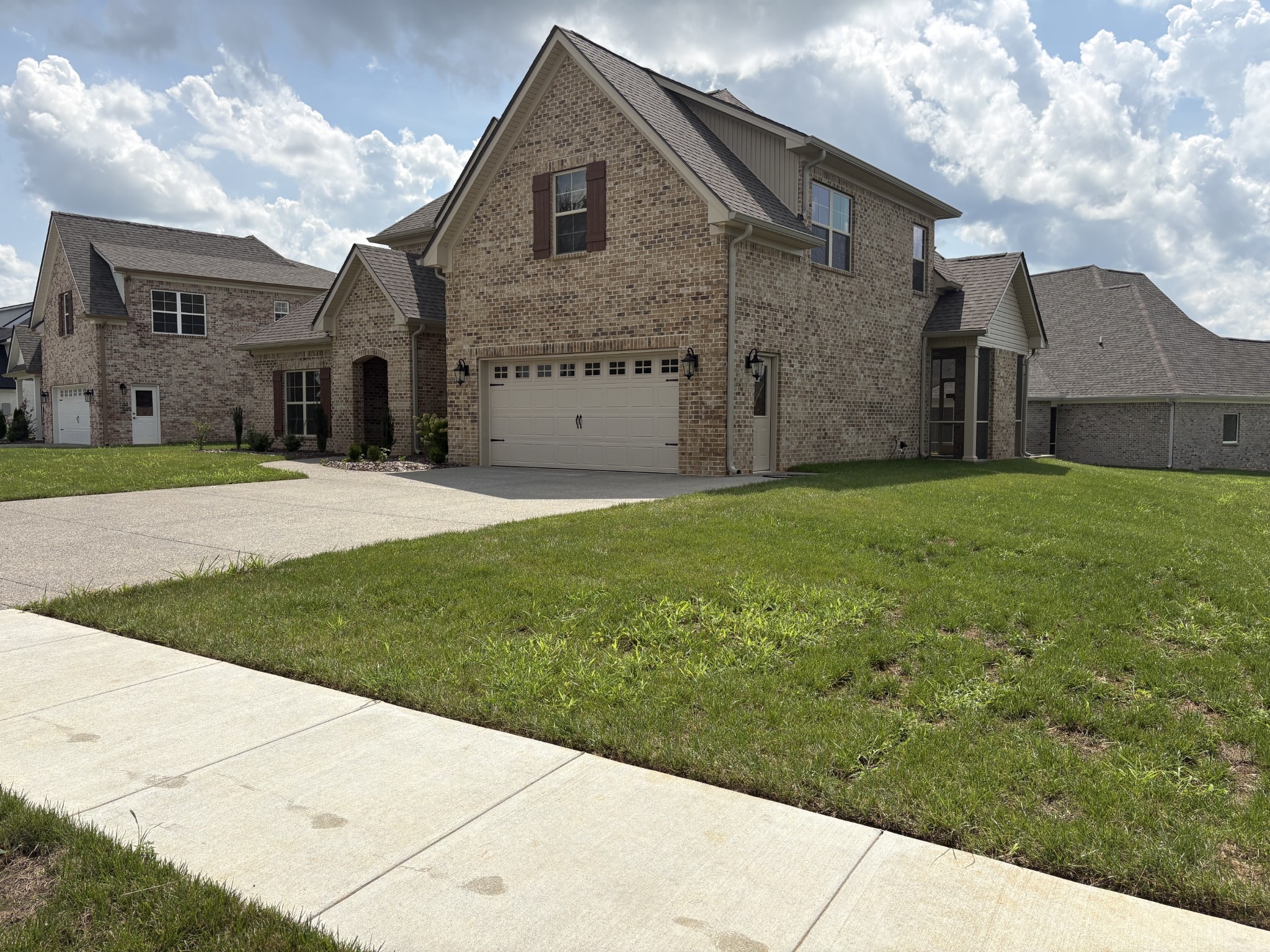 927 Licinius Ln Property Photo 6