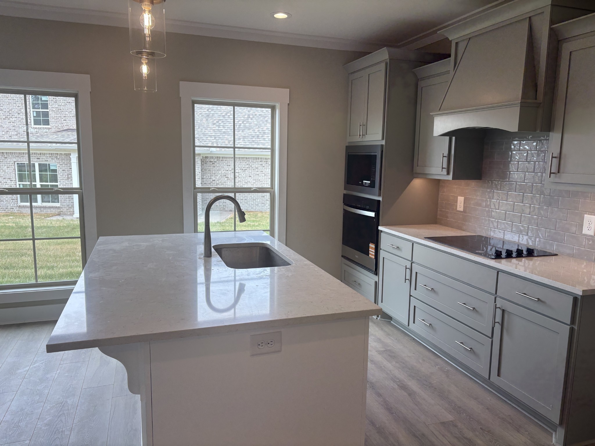 927 Licinius Ln Property Photo 14