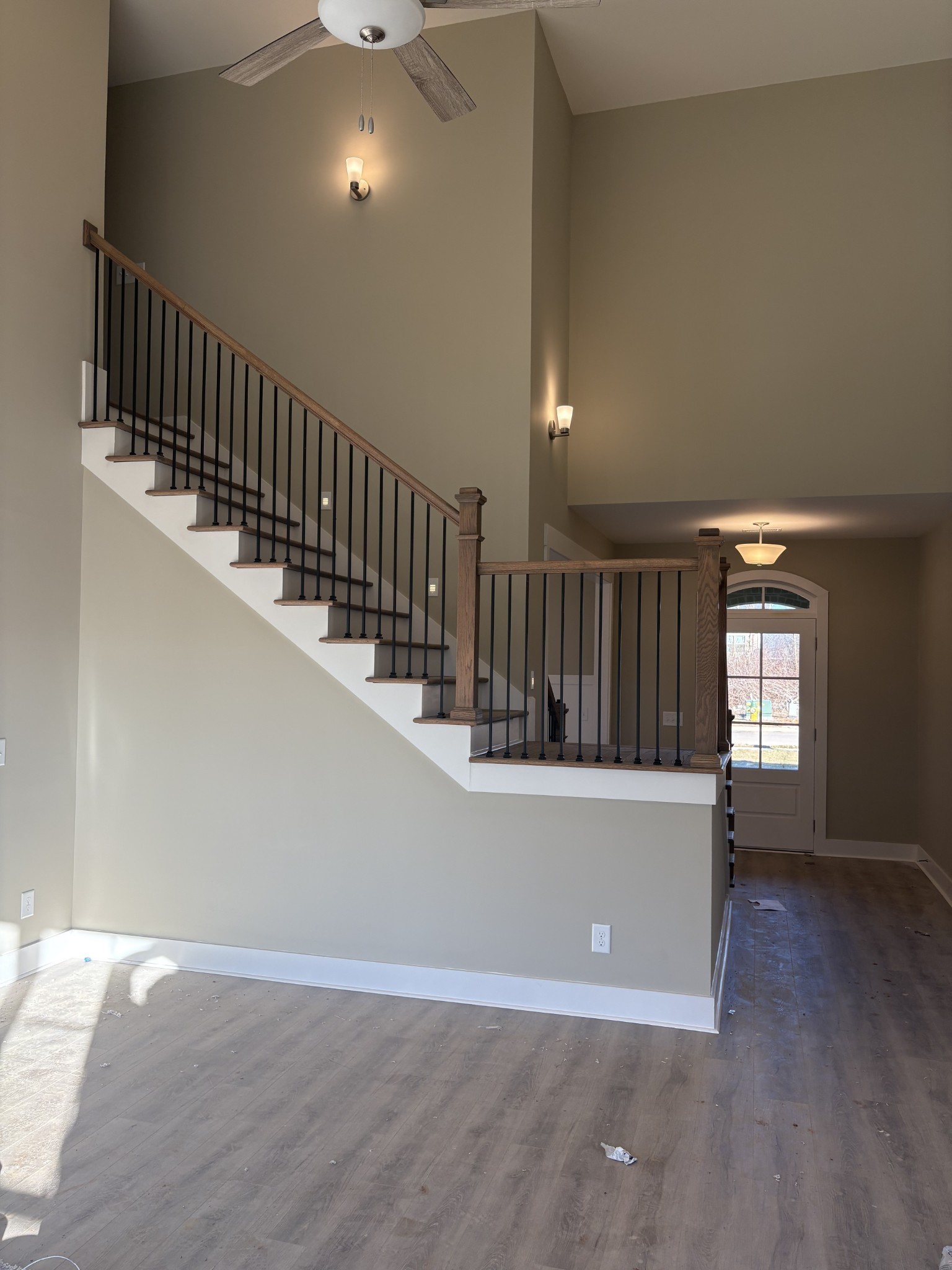 927 Licinius Ln Property Photo 15