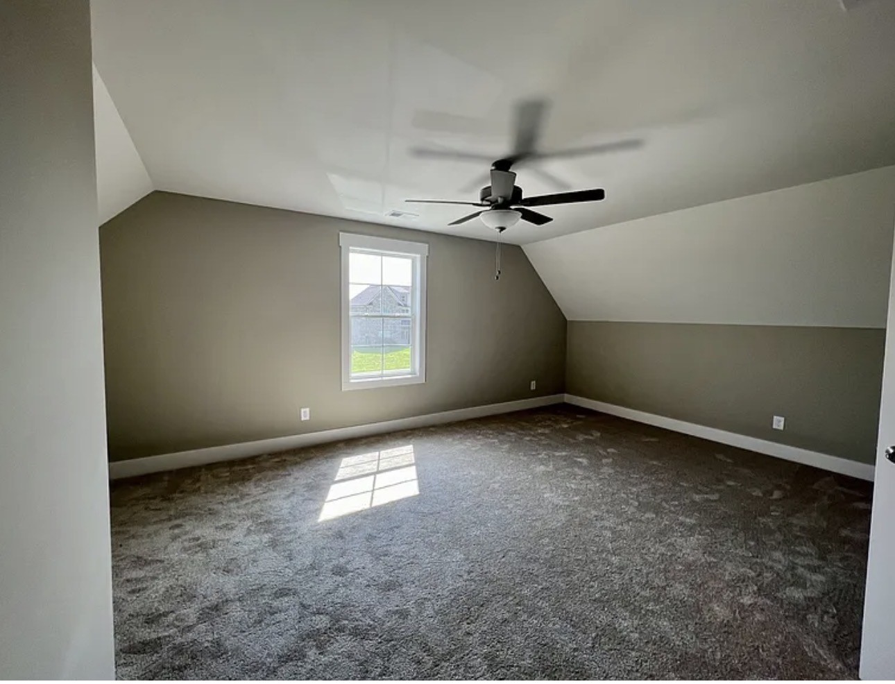 927 Licinius Ln Property Photo 43