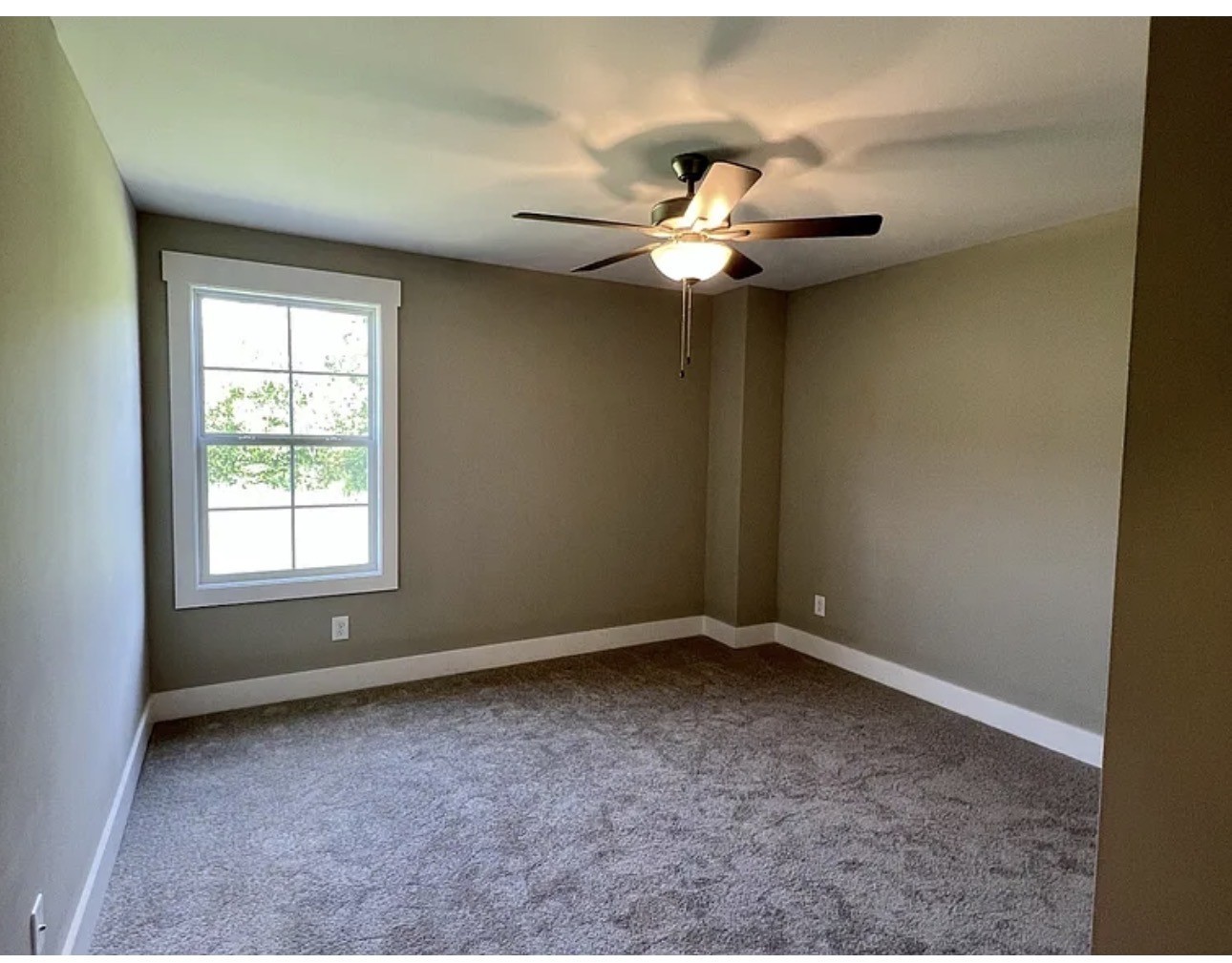 927 Licinius Ln Property Photo 47
