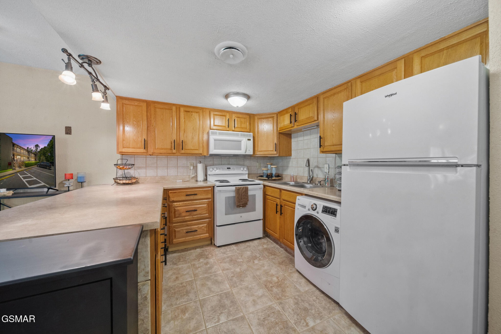 1081 Cove Road Property Photo 14