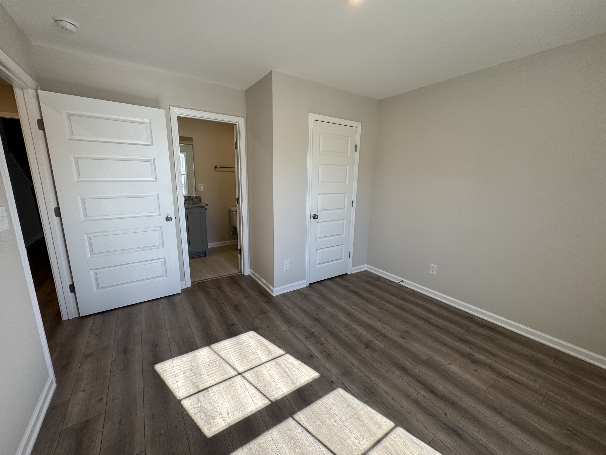 207 Mountaindale Dr Property Photo 4