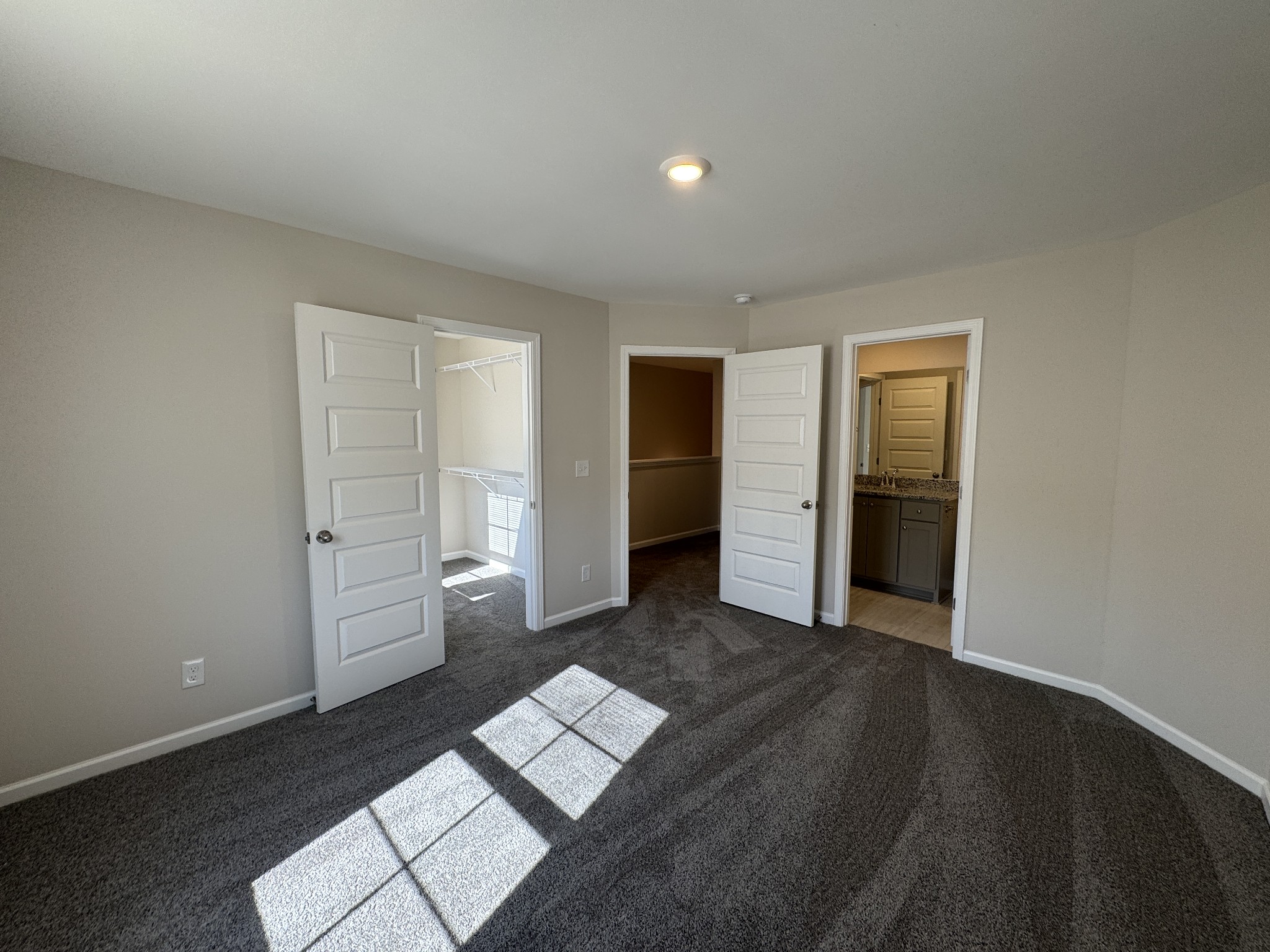 207 Mountaindale Dr Property Photo 15