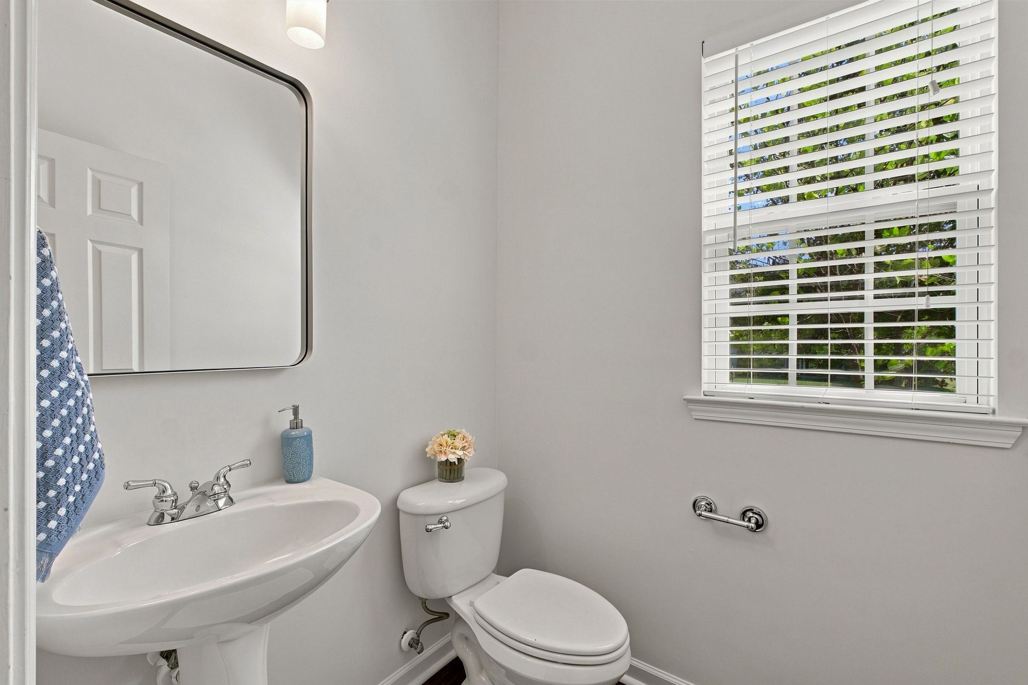 1851 Erlinger Dr Property Photo 26