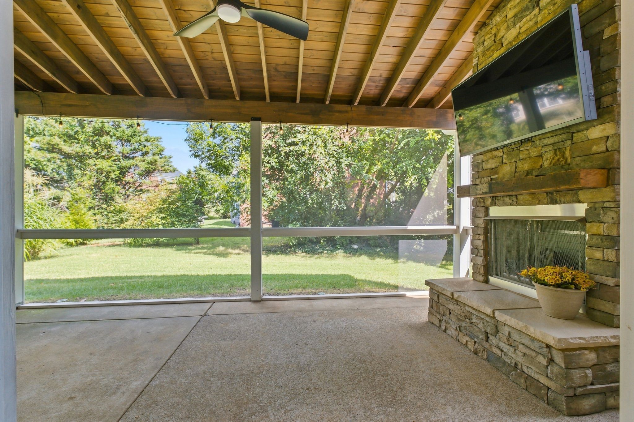 1851 Erlinger Dr Property Photo 47
