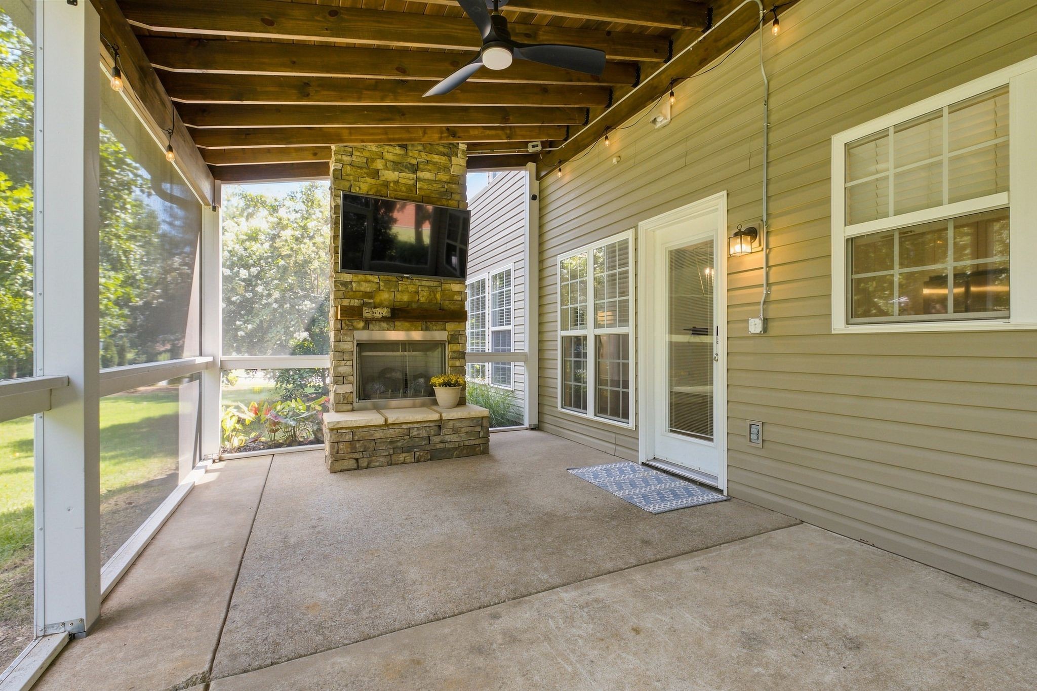1851 Erlinger Dr Property Photo 49