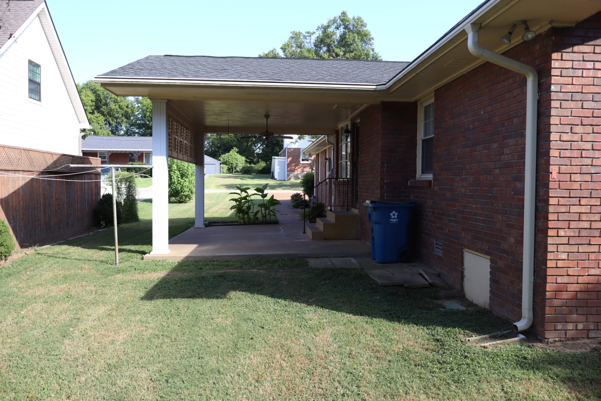 2409 Dabbs Ave Property Photo 2