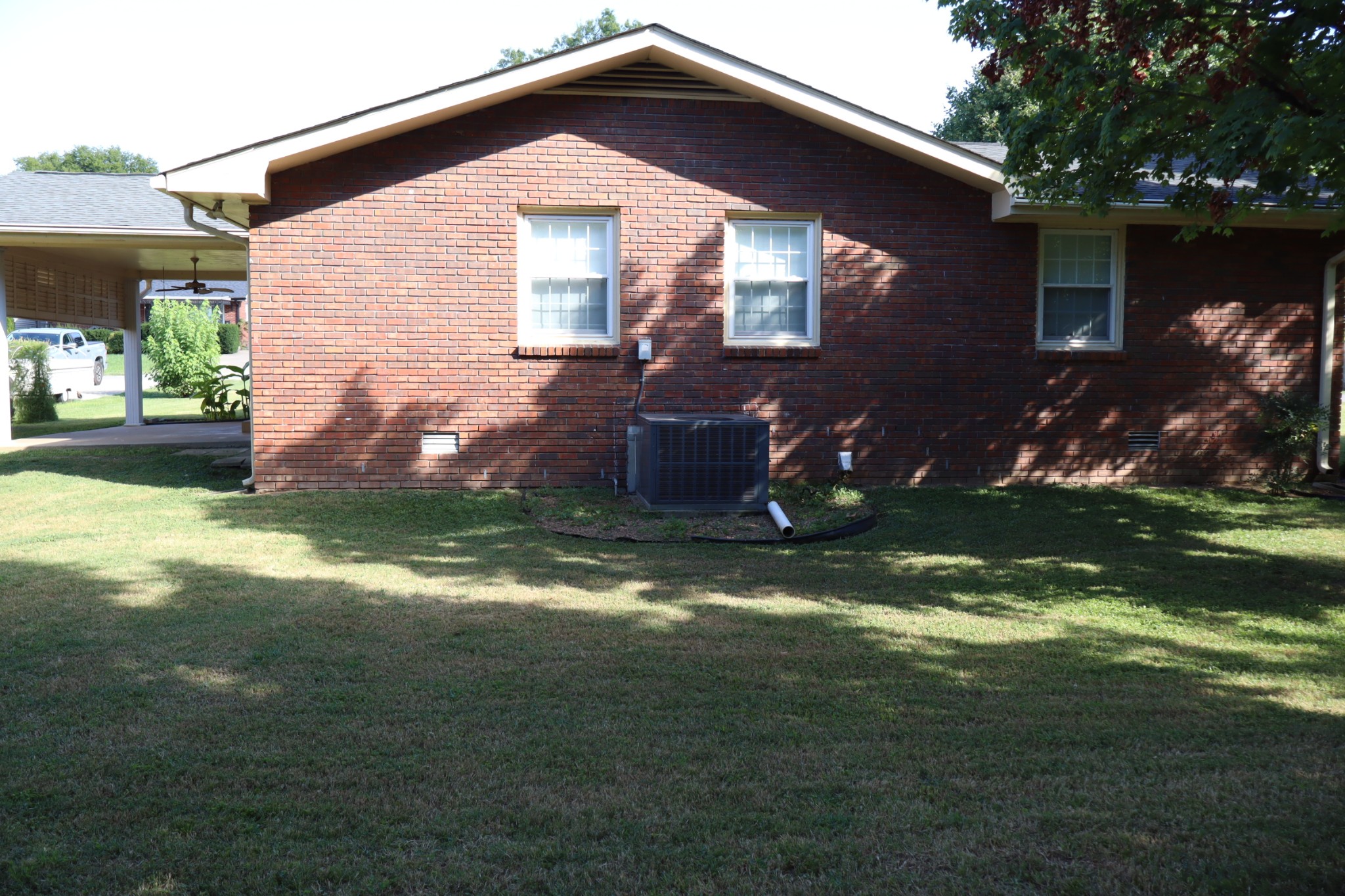 2409 Dabbs Ave Property Photo 4