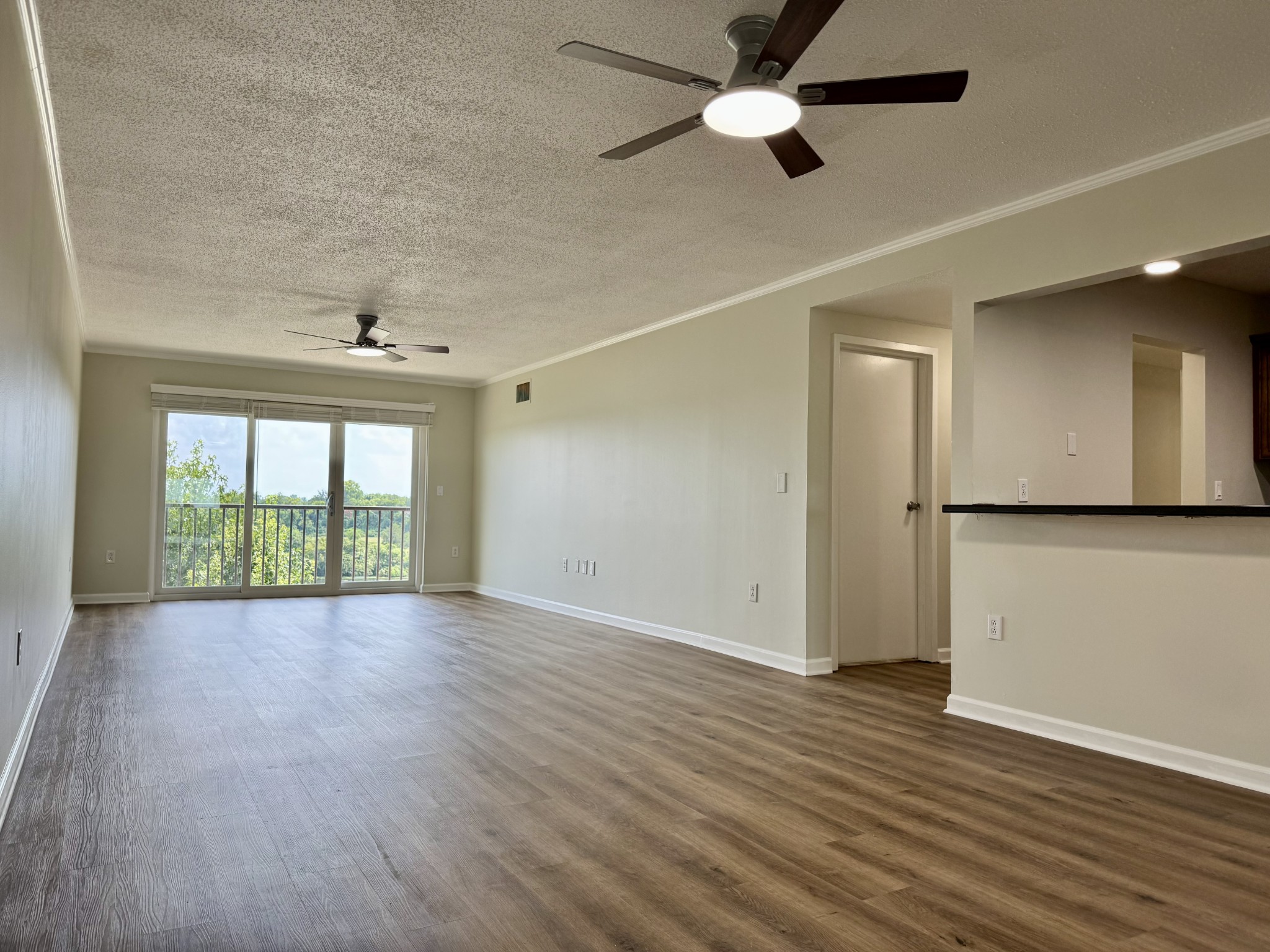 200 Sanders Ferry Rd Property Photo 1