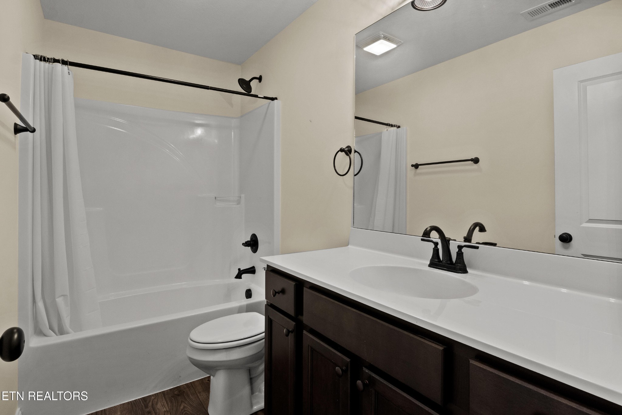 8021 Poplar Grove Lane Property Photo 12