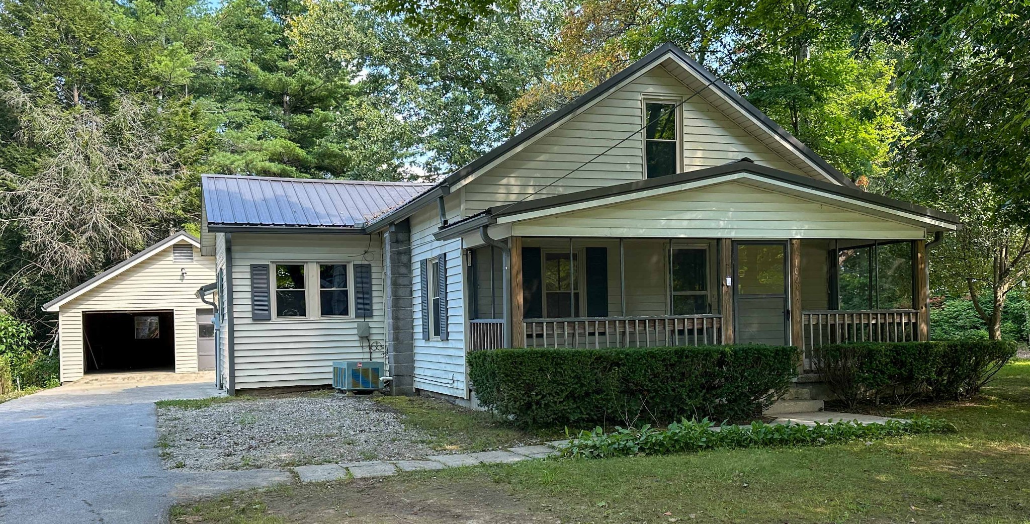 1000 Stephens Rd Property Photo 3