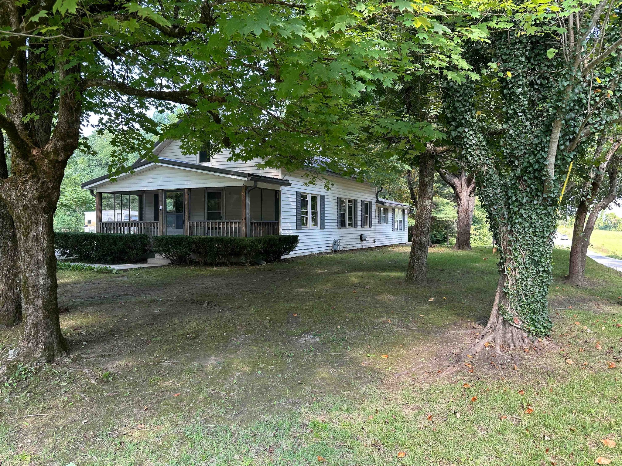1000 Stephens Rd Property Photo 6