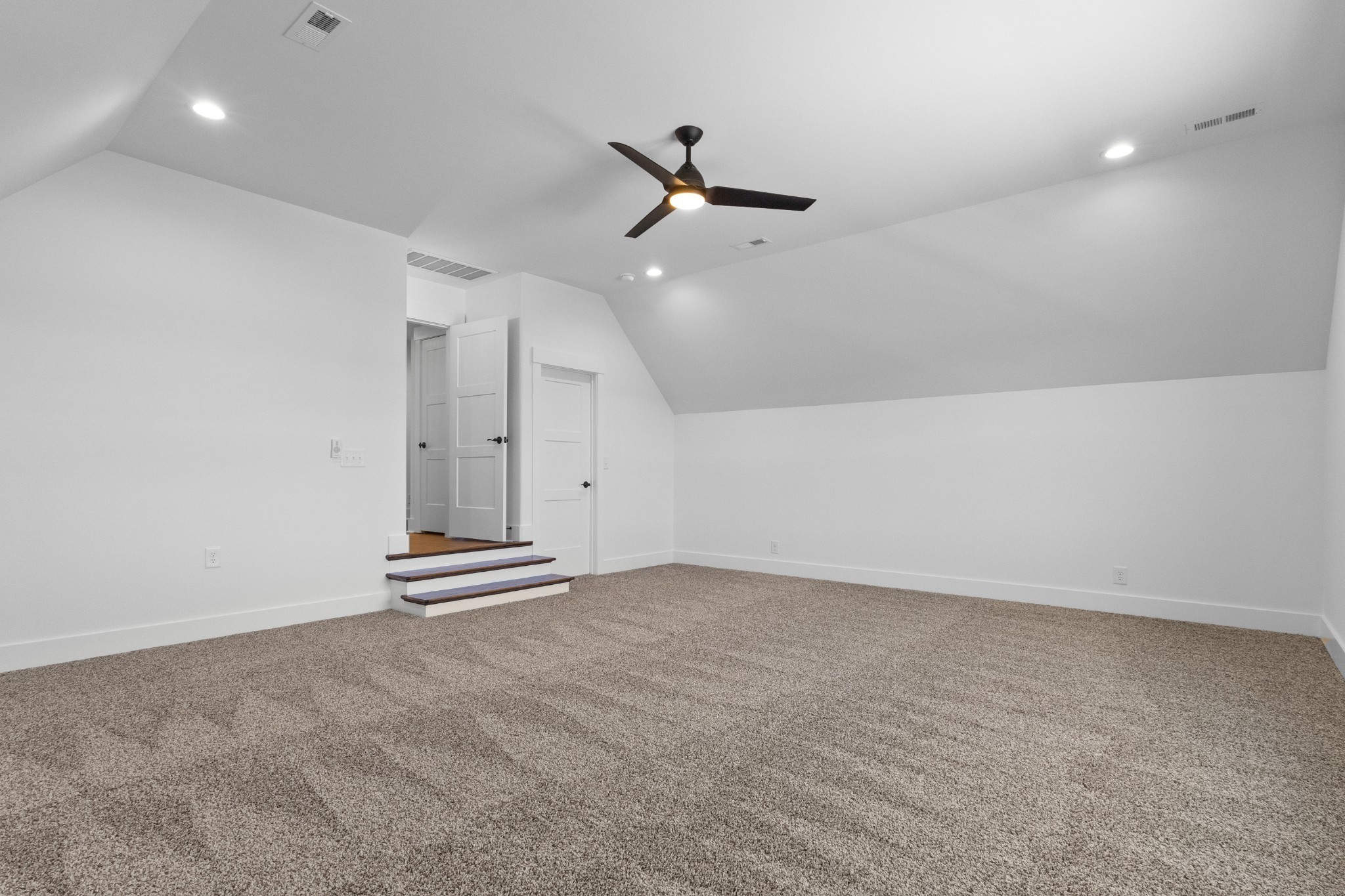113 Aspen Pine Dr Property Photo 27