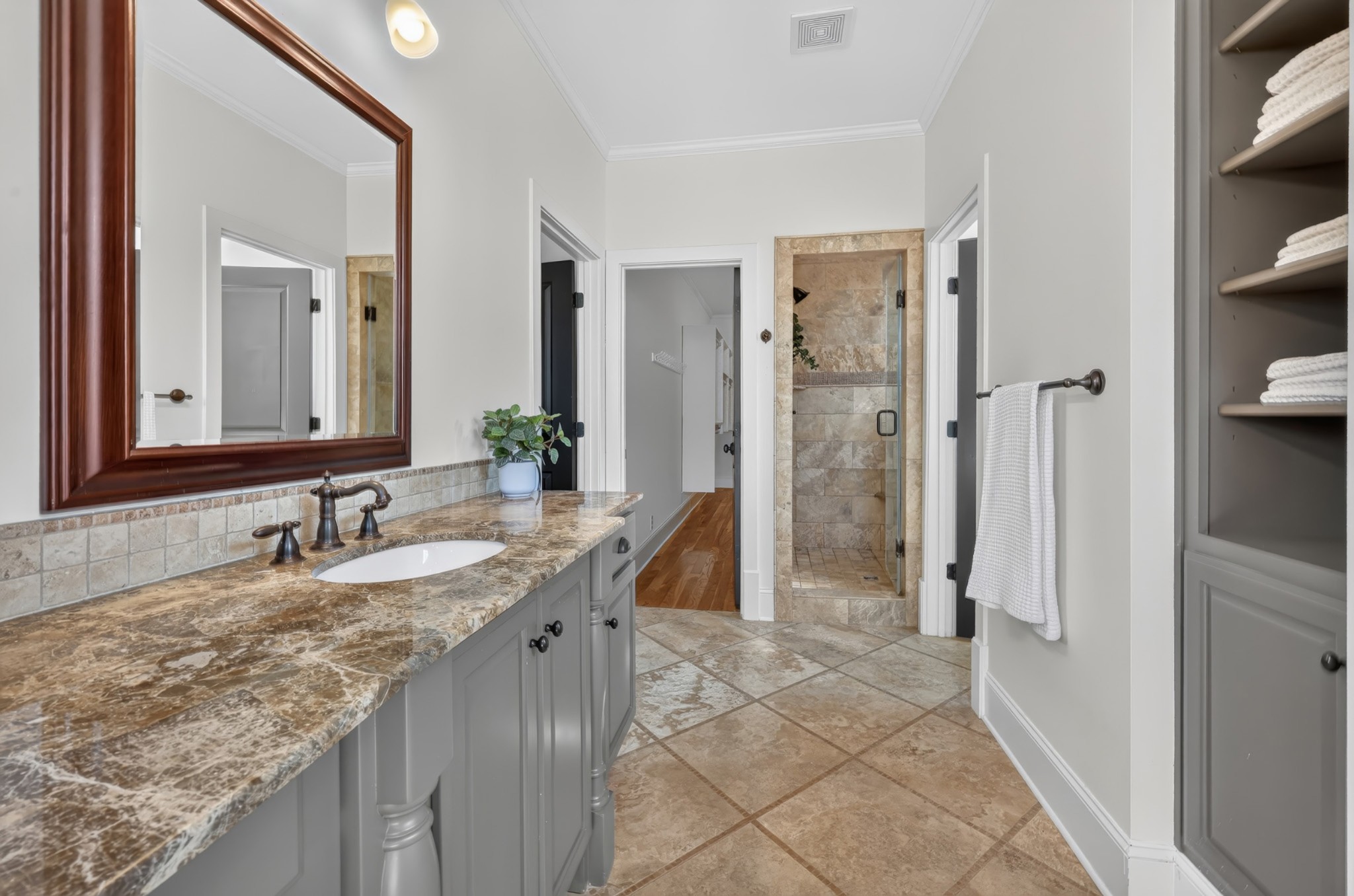 1708 Linden Ave Property Photo 41