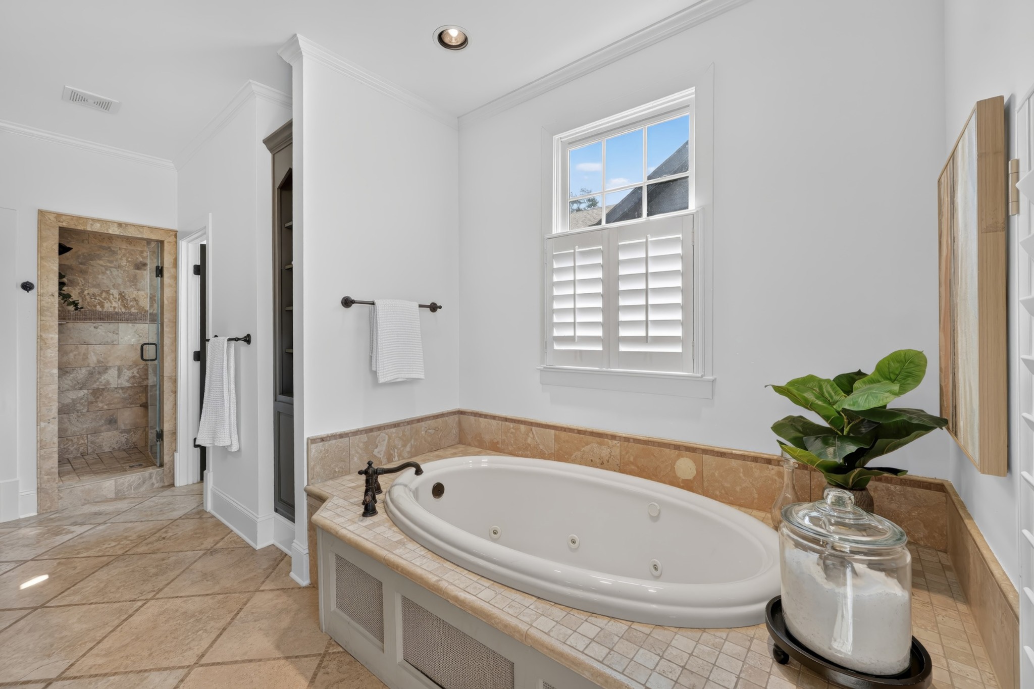 1708 Linden Ave Property Photo 42