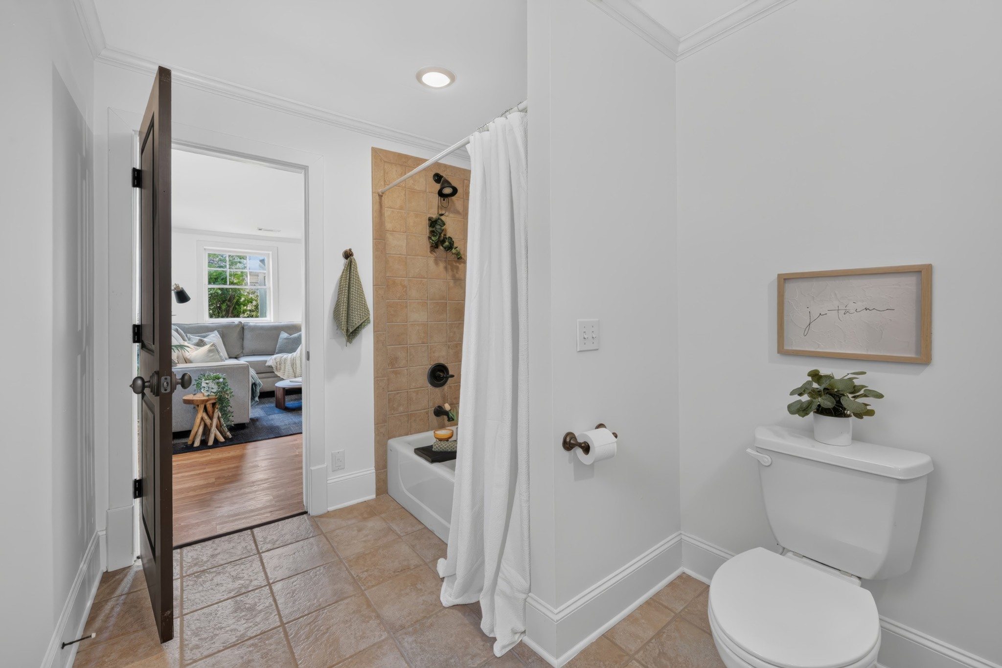1708 Linden Ave Property Photo 57