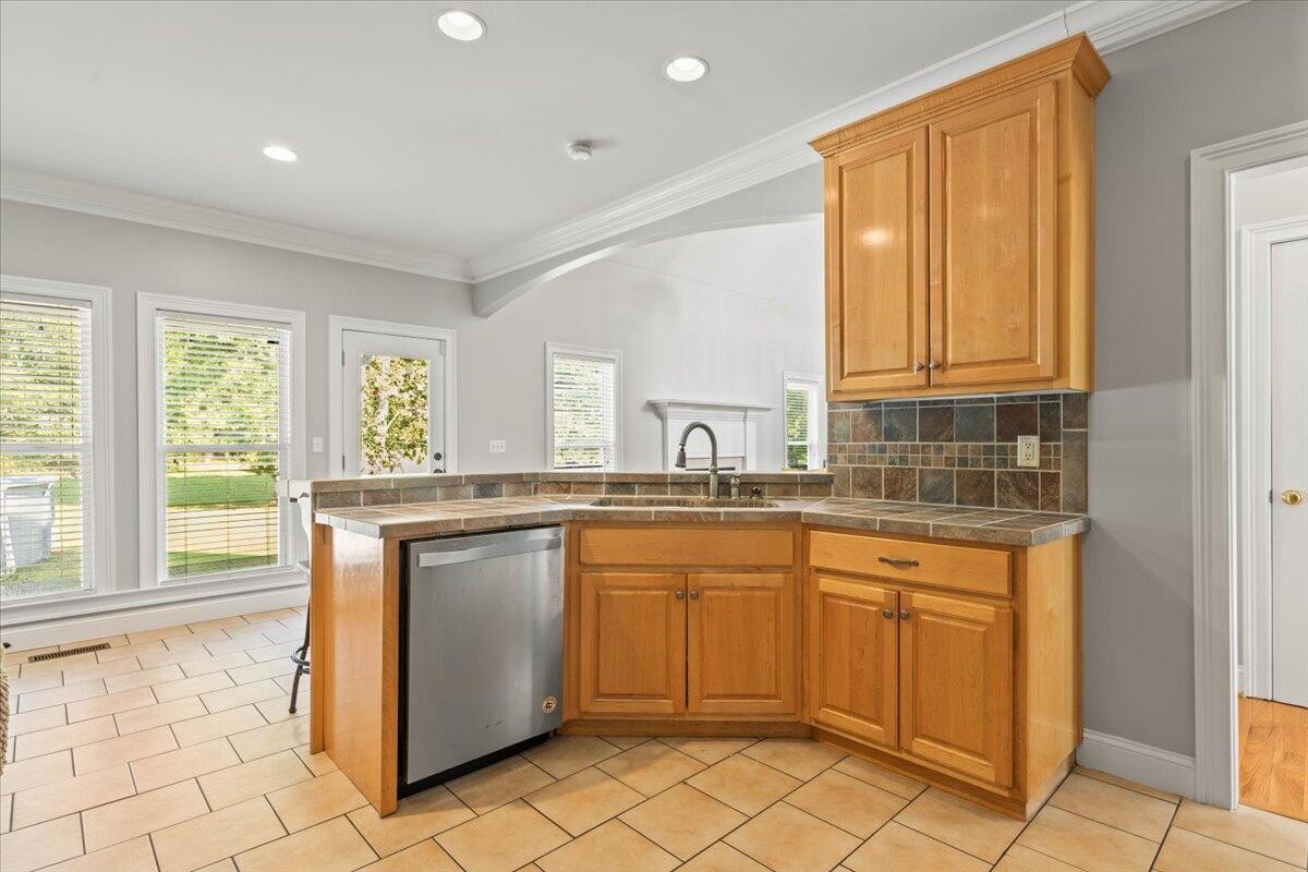 3450 Misty Meadows Drive Property Photo 8