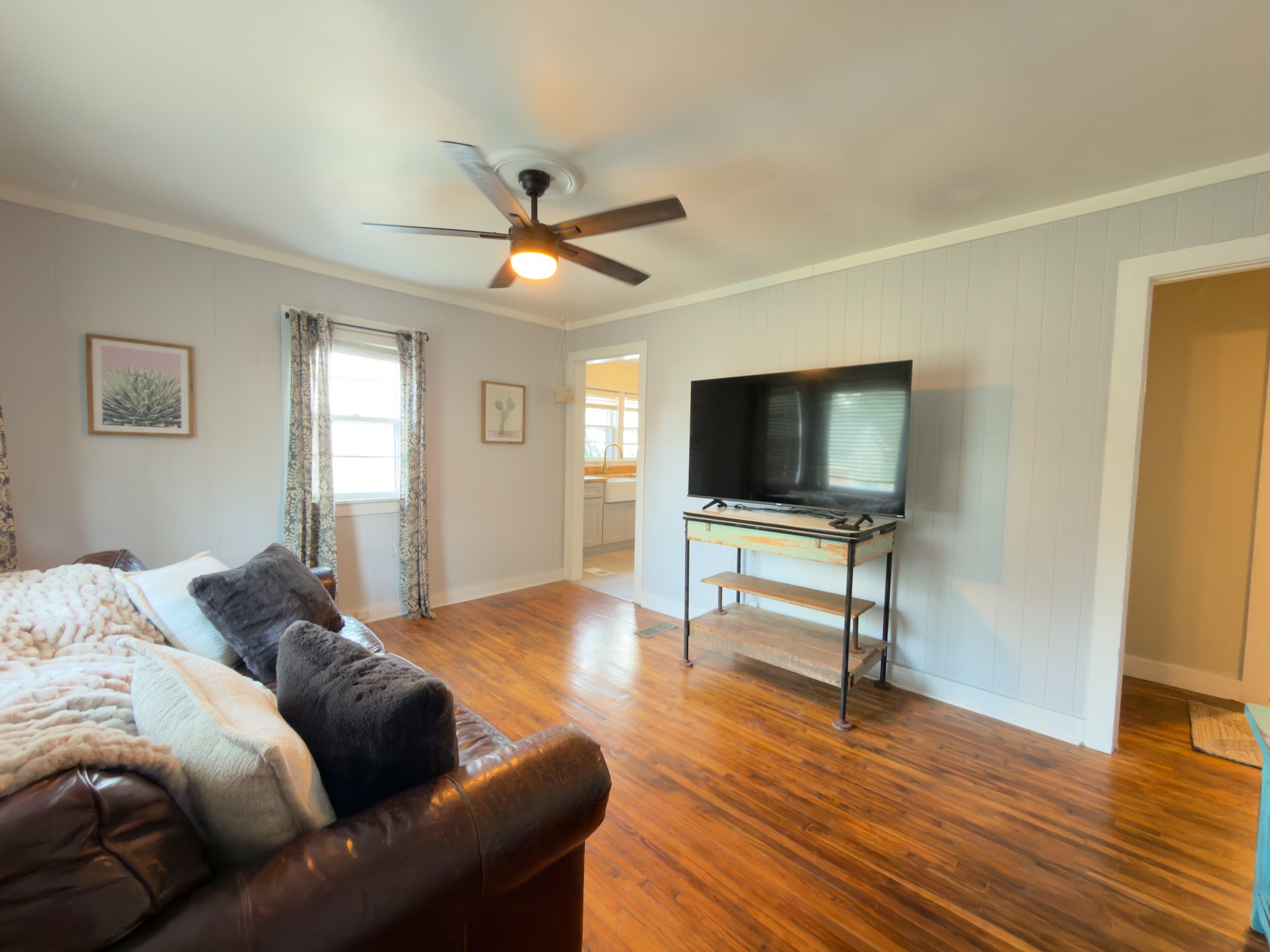 109 Parker St Property Photo 6