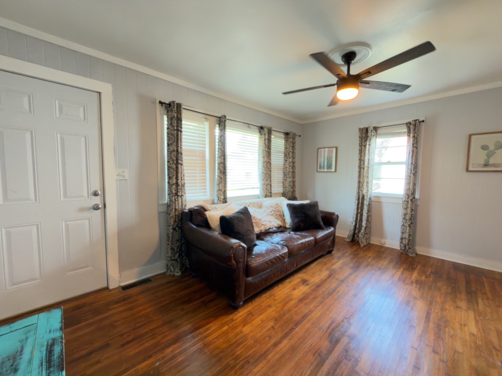 109 Parker St Property Photo 7