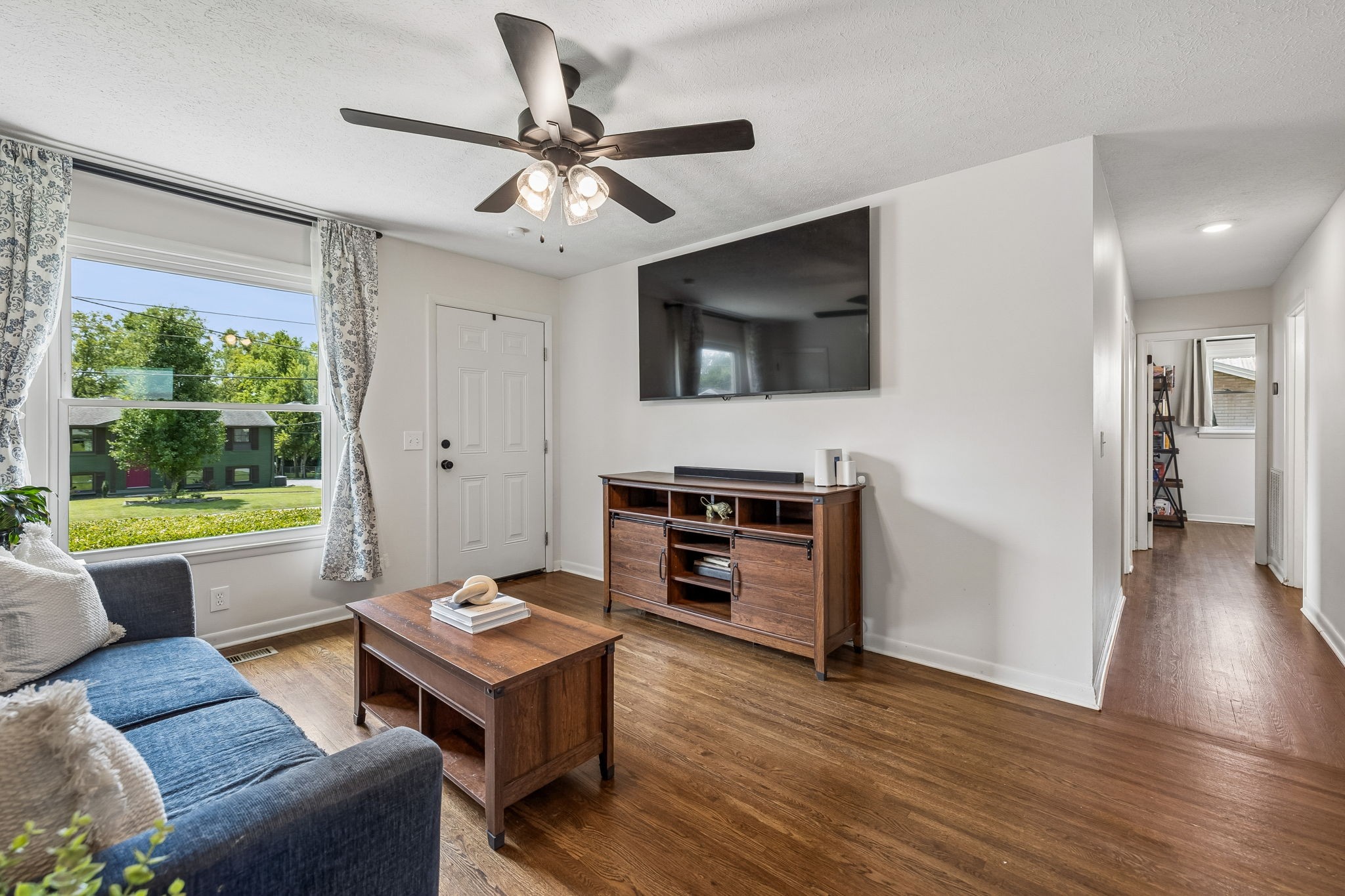 232 Sunset Blvd Property Photo 6